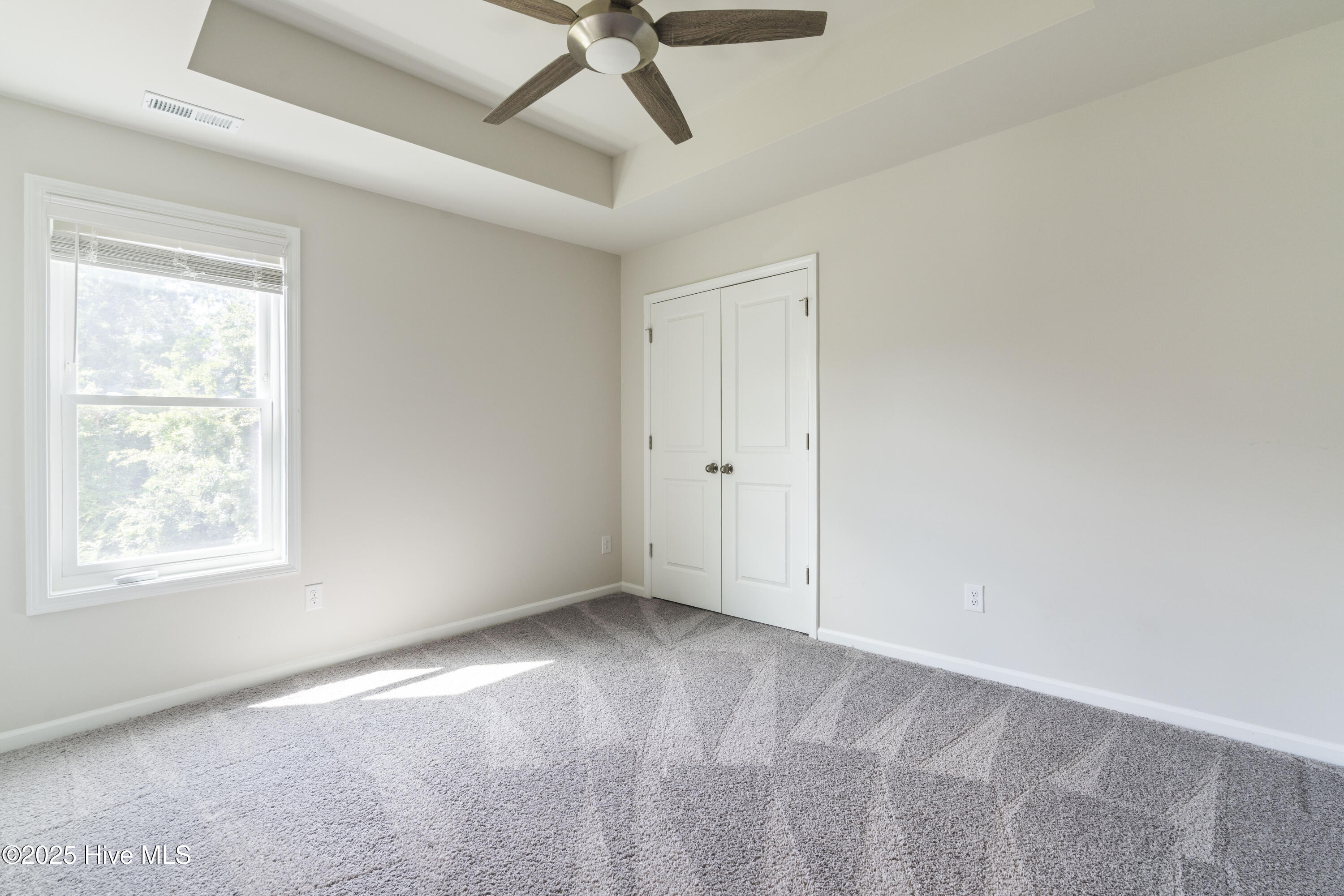 100516563 | Photo 28