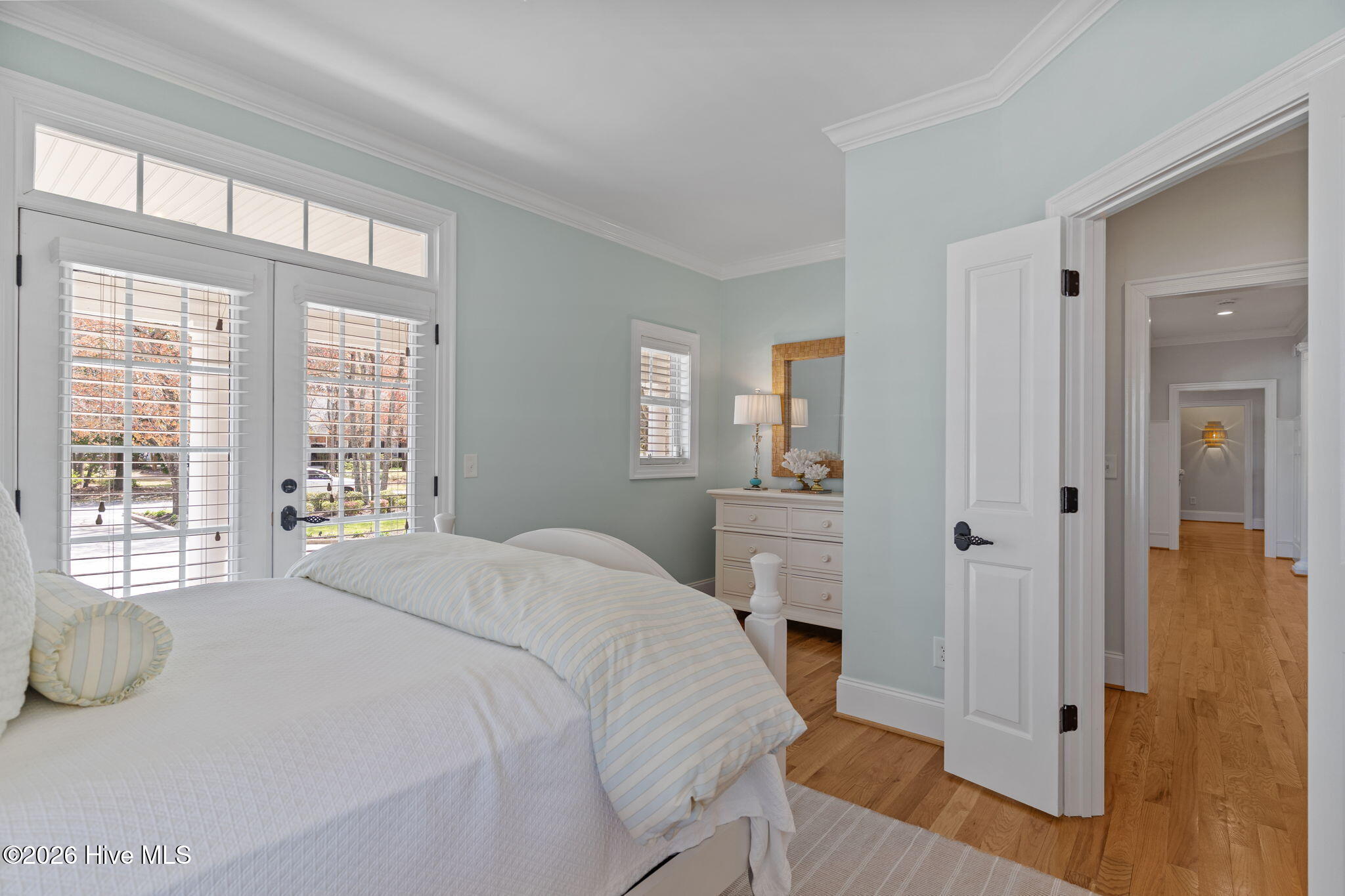 100561575 | Photo 54