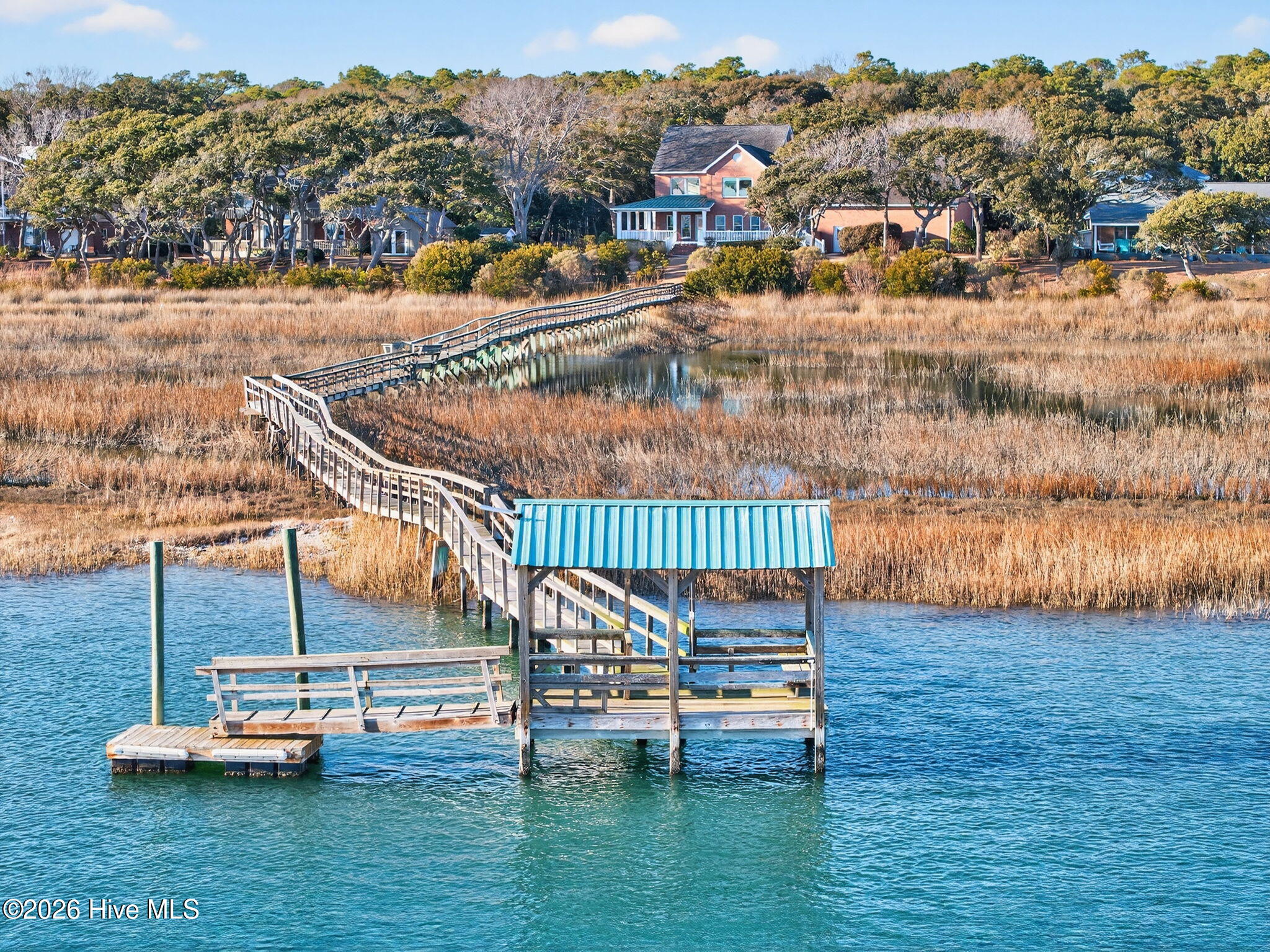 100555125 | Photo 59