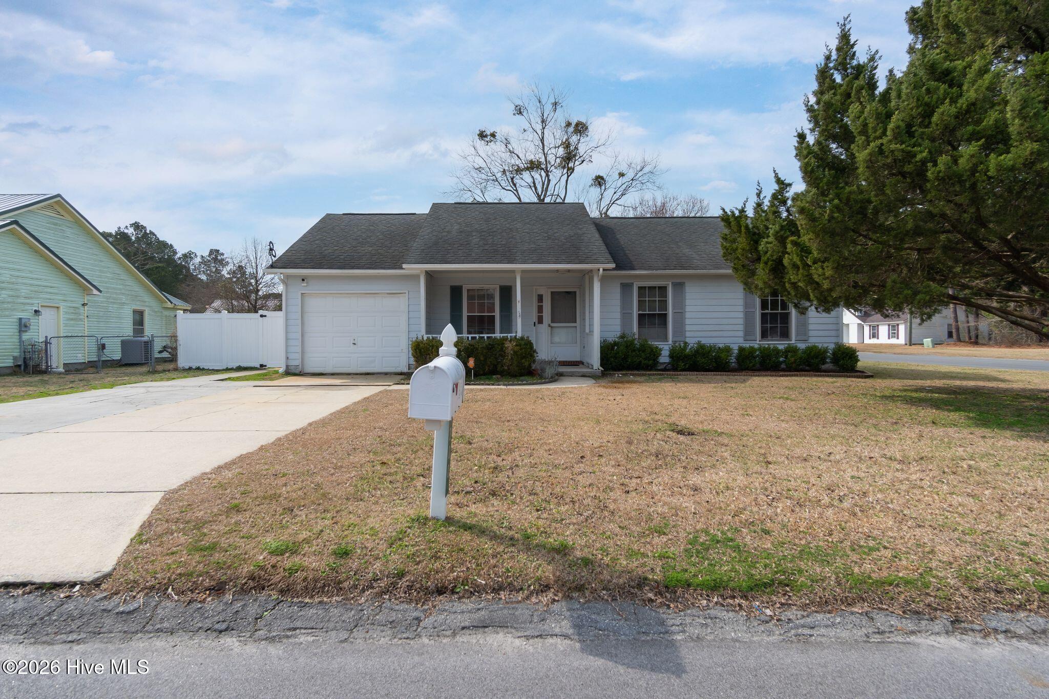 300 Quail Ridge Road, Jacksonville, NC, 28546