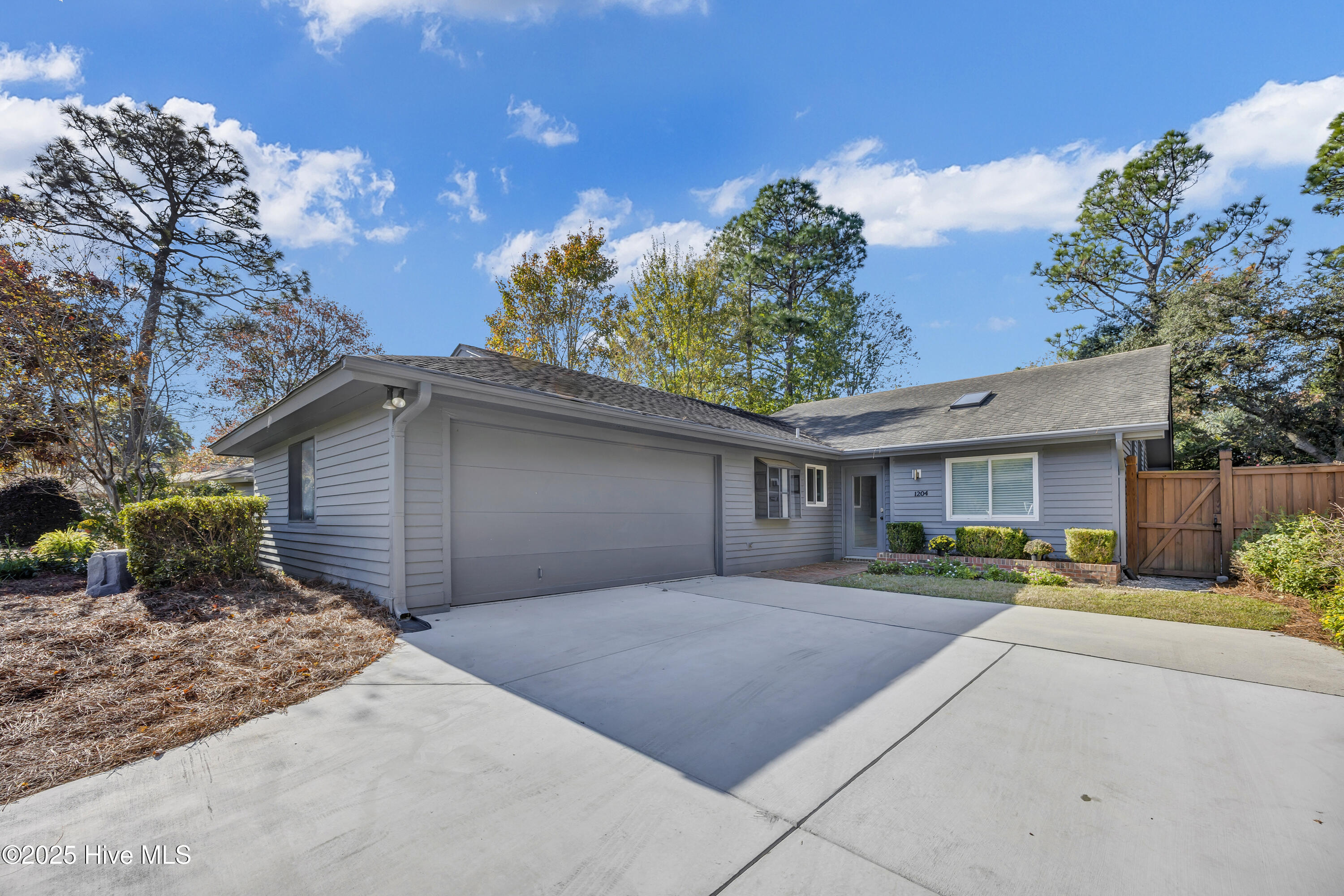 Homes for sale in Wilmington, NC | 1204 Bayside Cir W, Wilmington, NC 28405 | MLS# 100540470