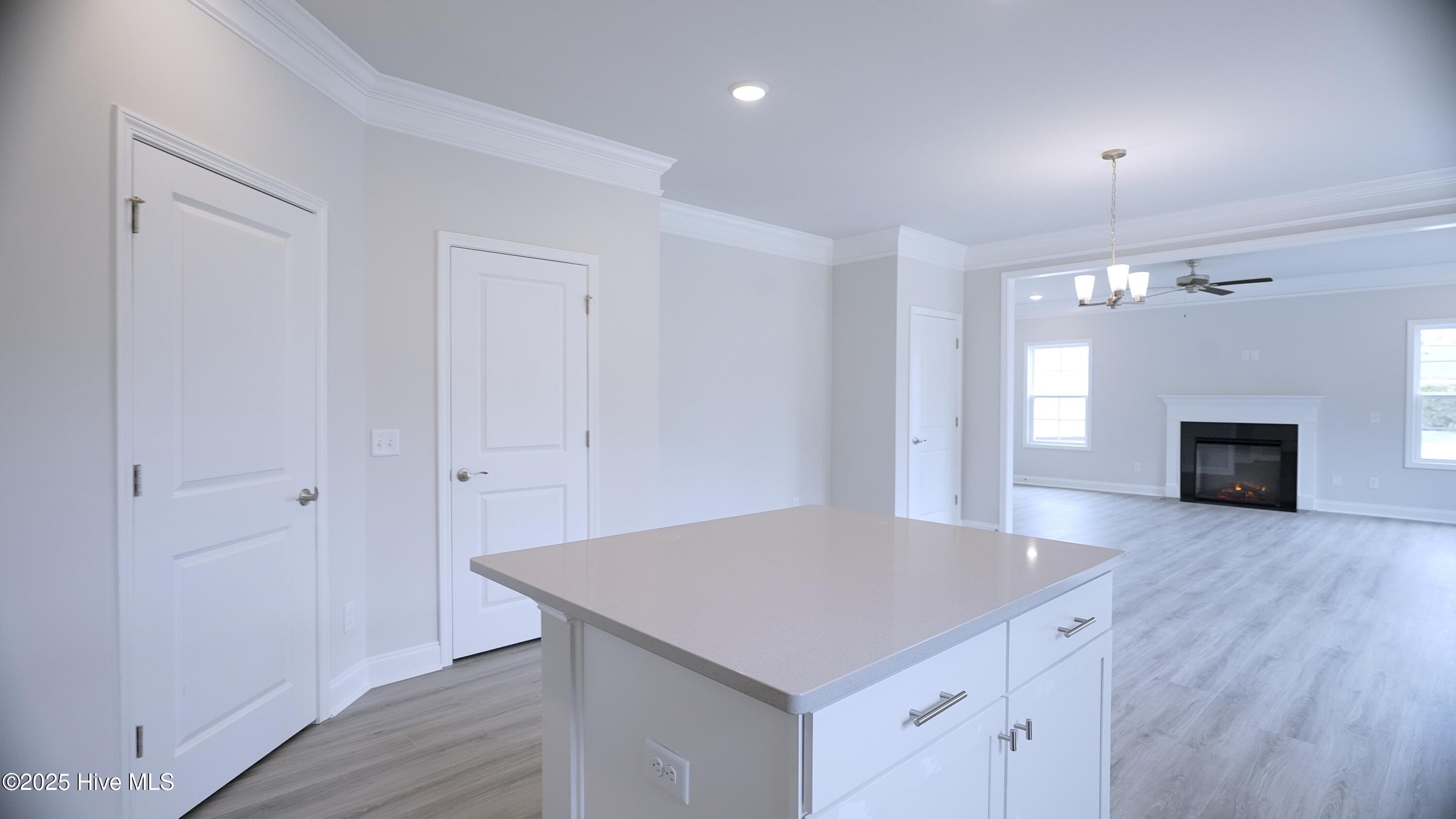 100420990 | Photo 18