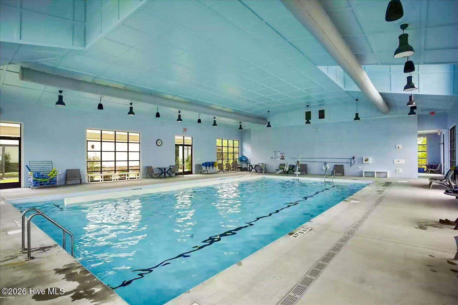 100566266 | Photo 89