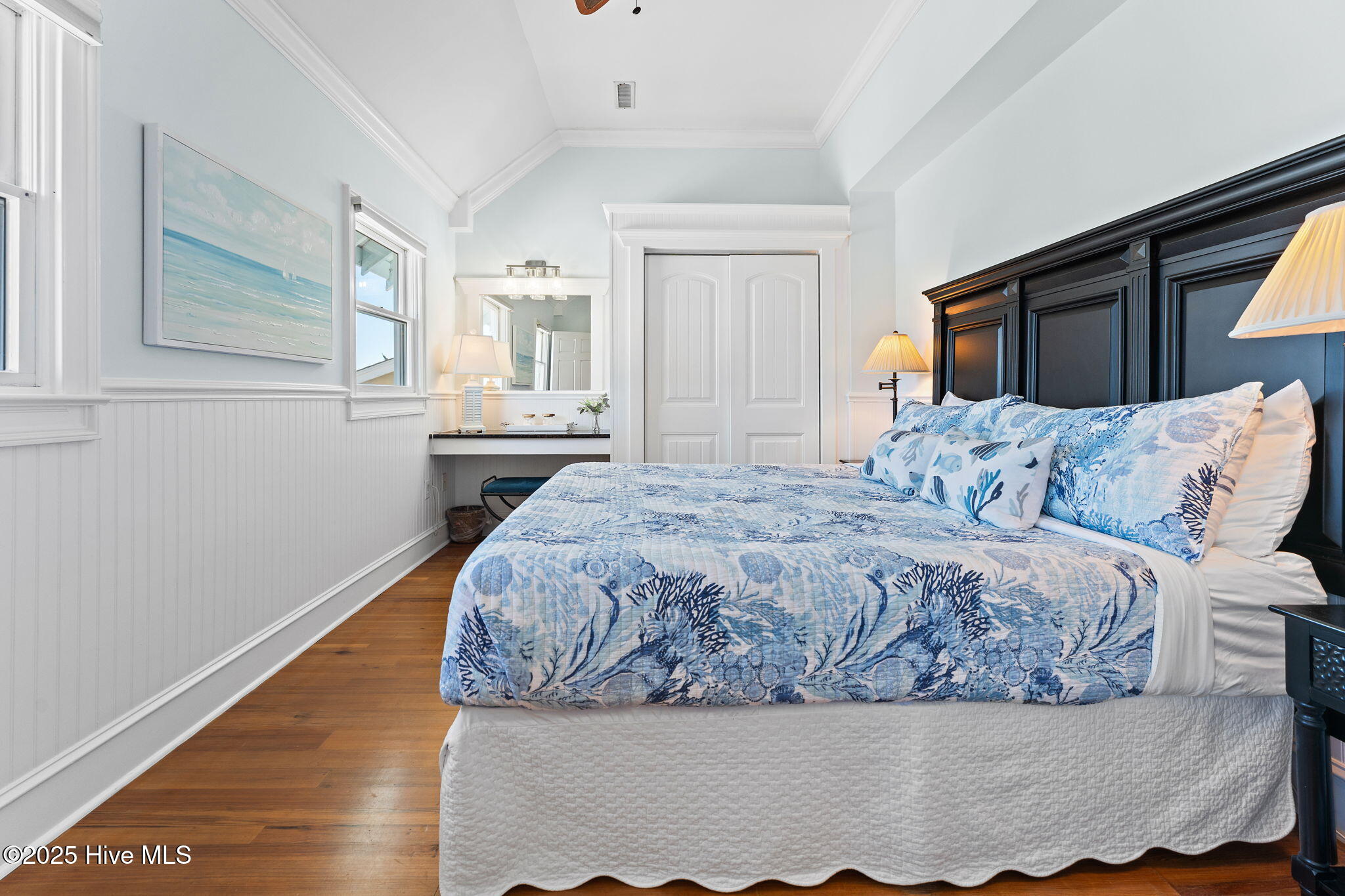 100519008 | Photo 31