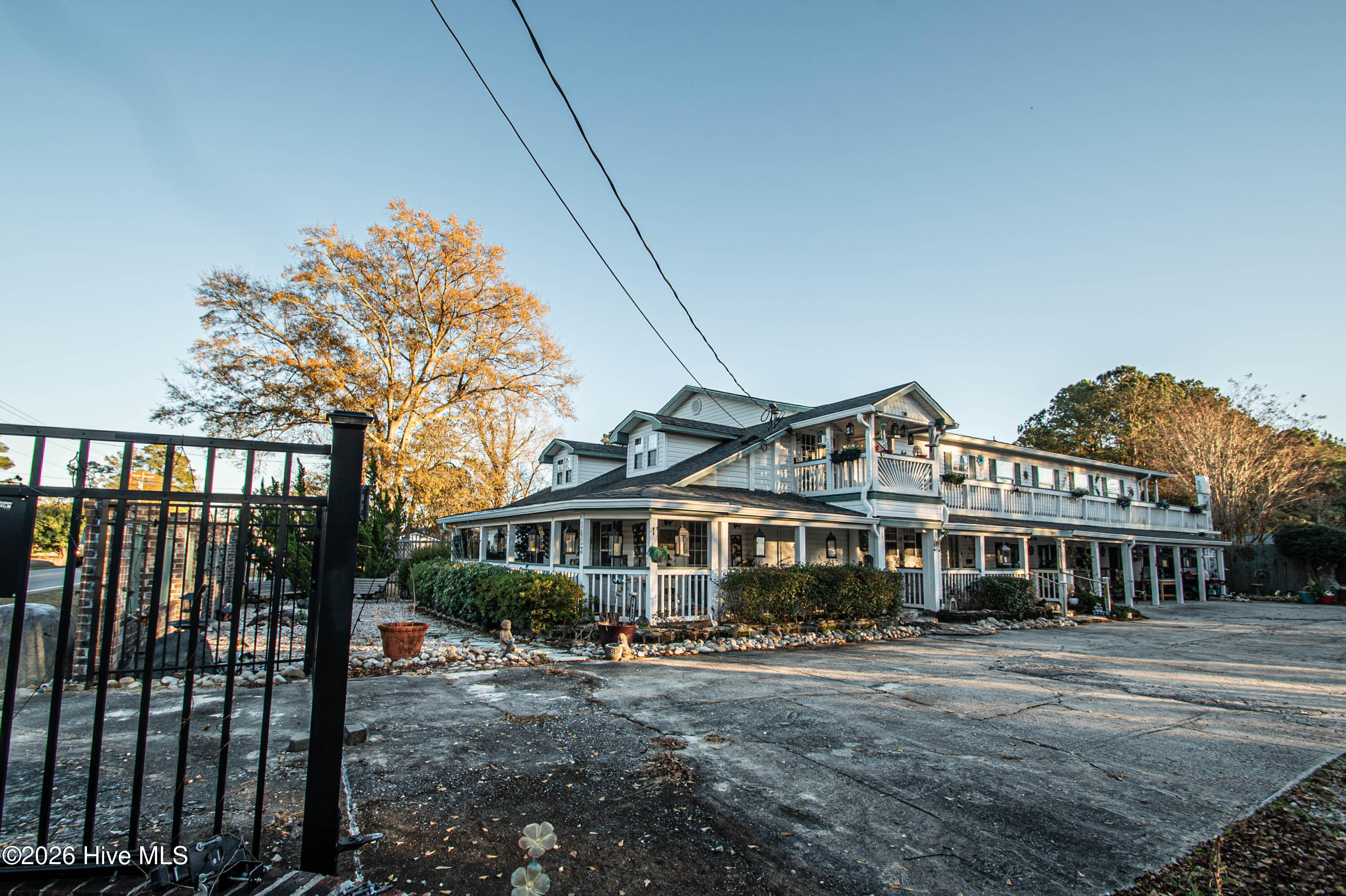 100554642 | Photo 19