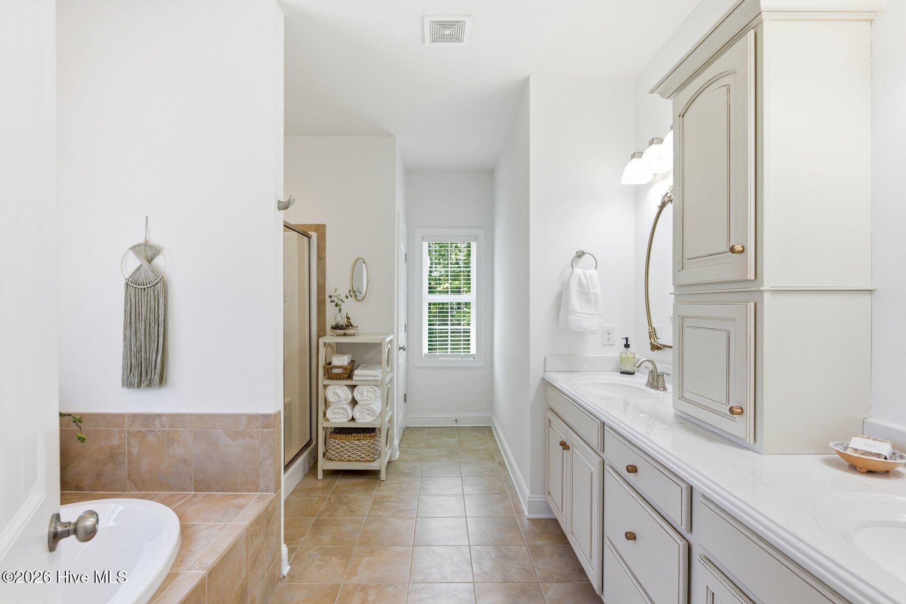 74 Aster Place, Hampstead, NC, 28443