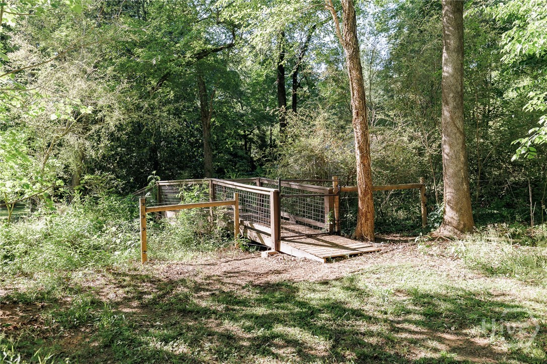 390 Duncan Springs Road
