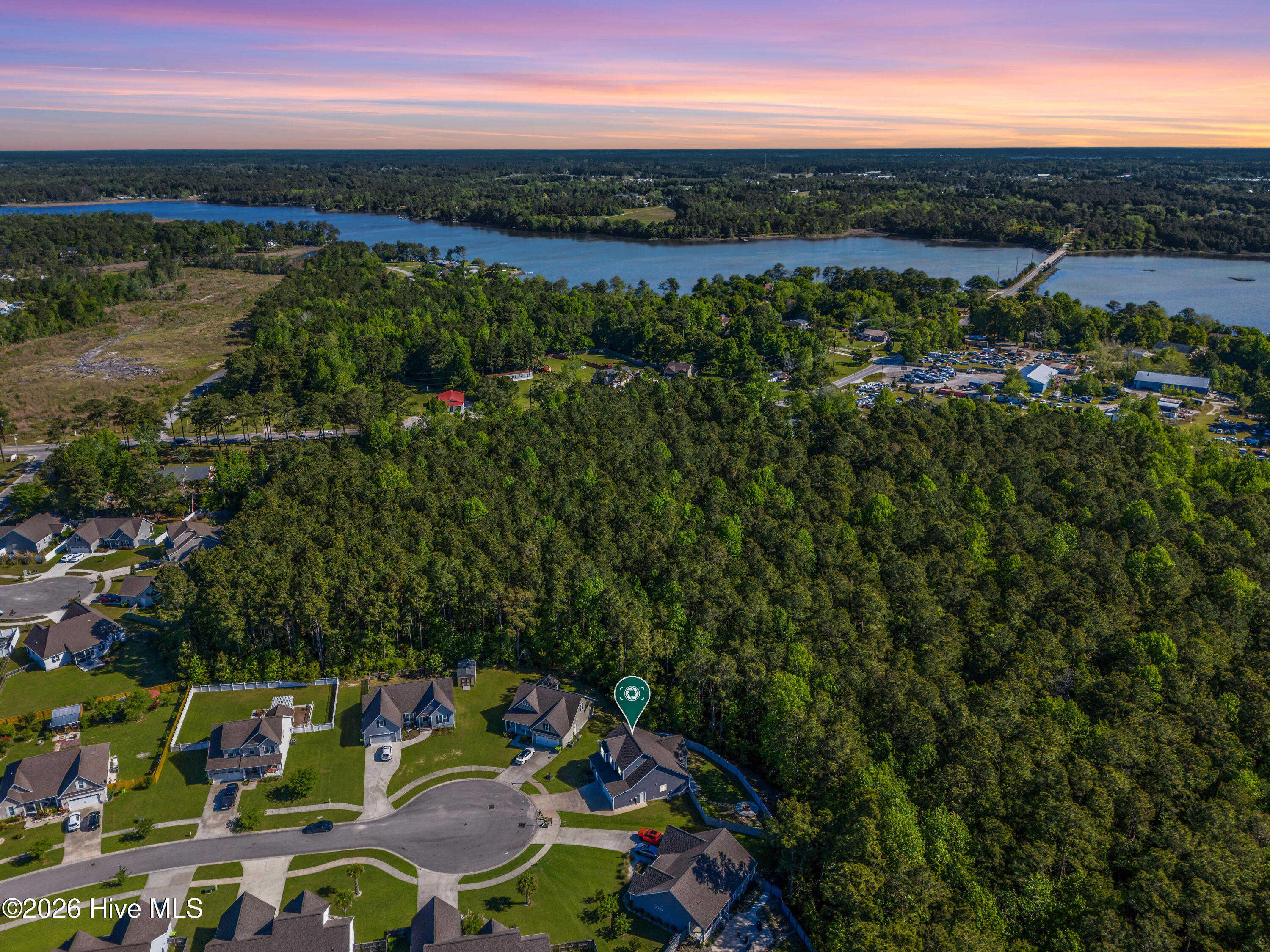 100569069 | Photo 45