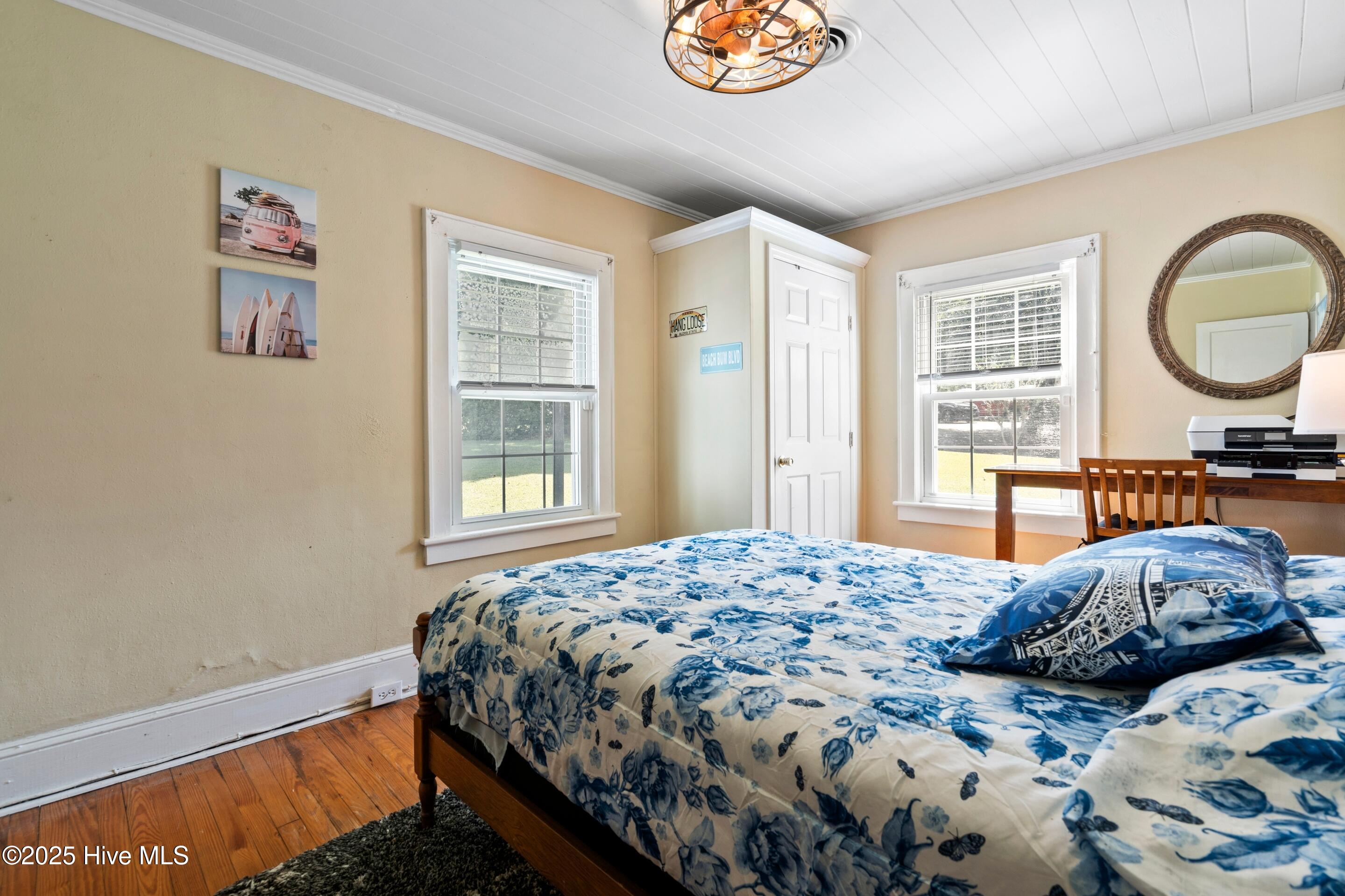 100510078 | Photo 33