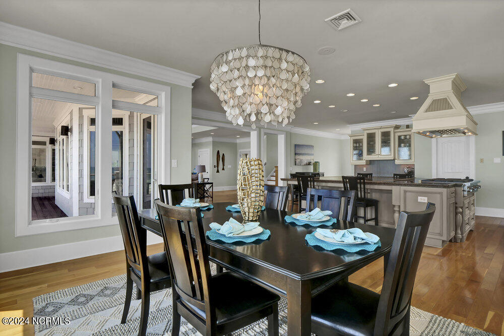 100498351 | Photo 14