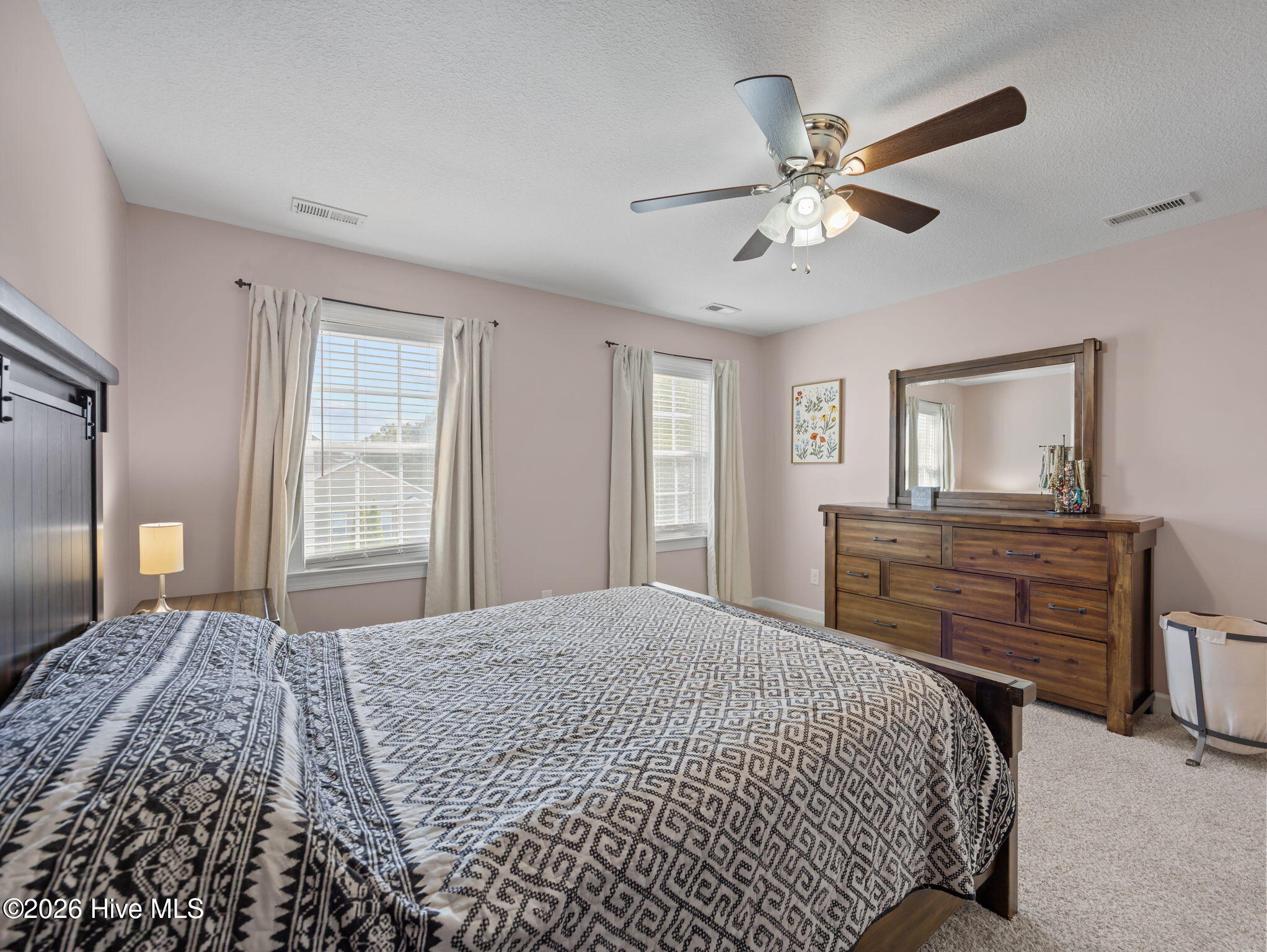 100569646 | Photo 31