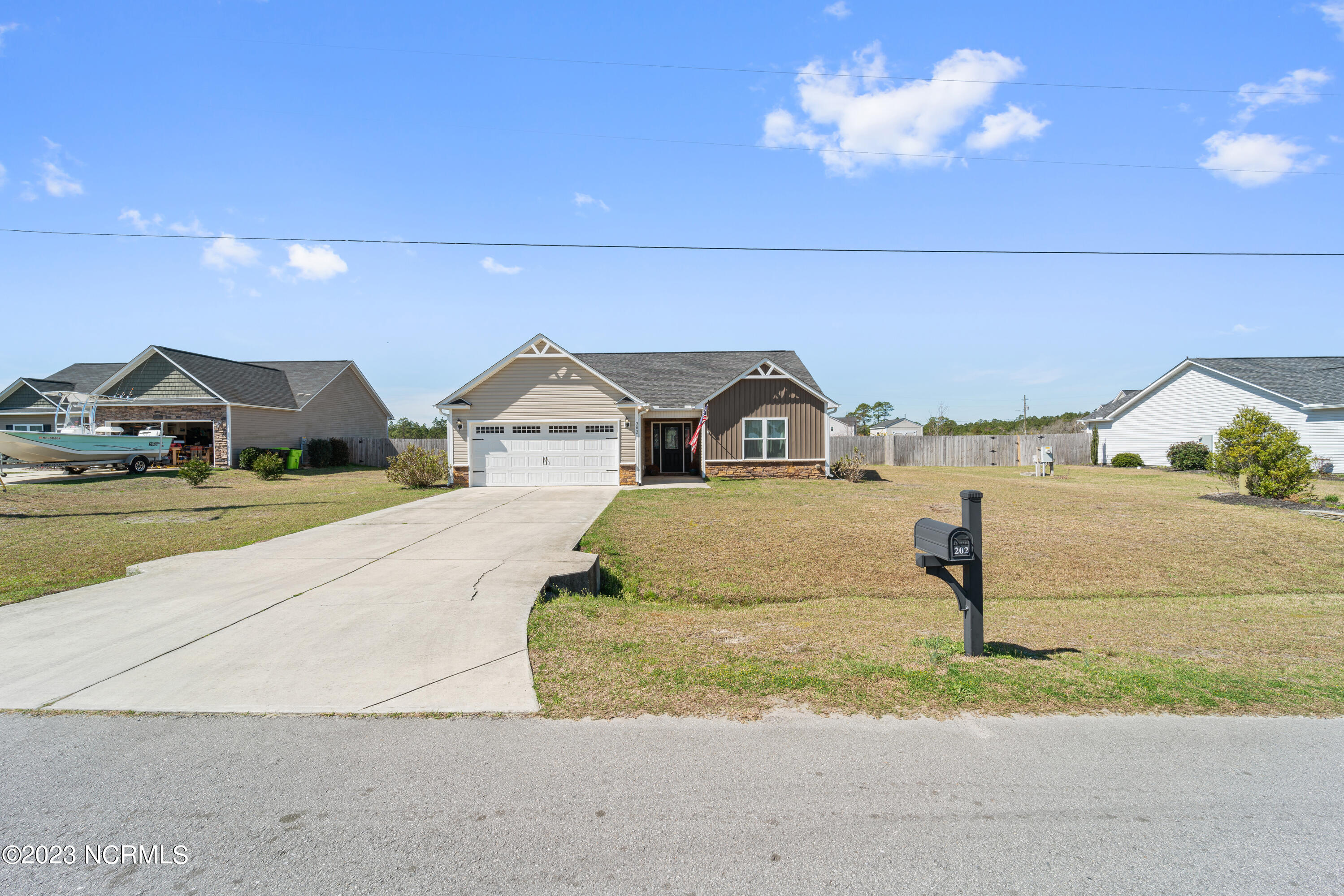 100514781 | Photo 22