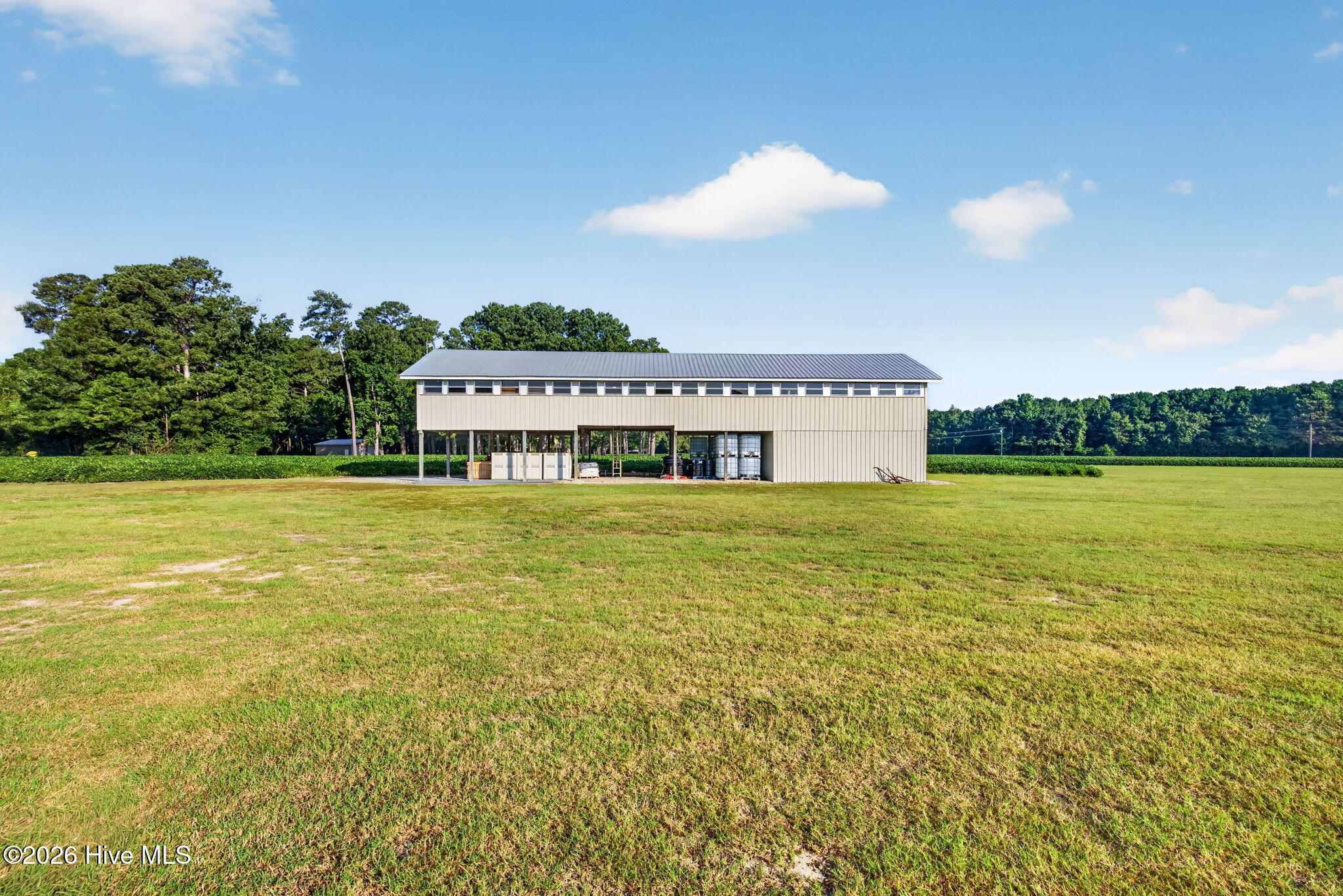 Accessory building for storage