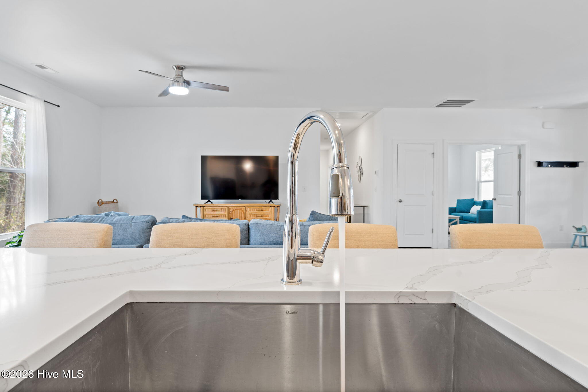 100554364 | Photo 16