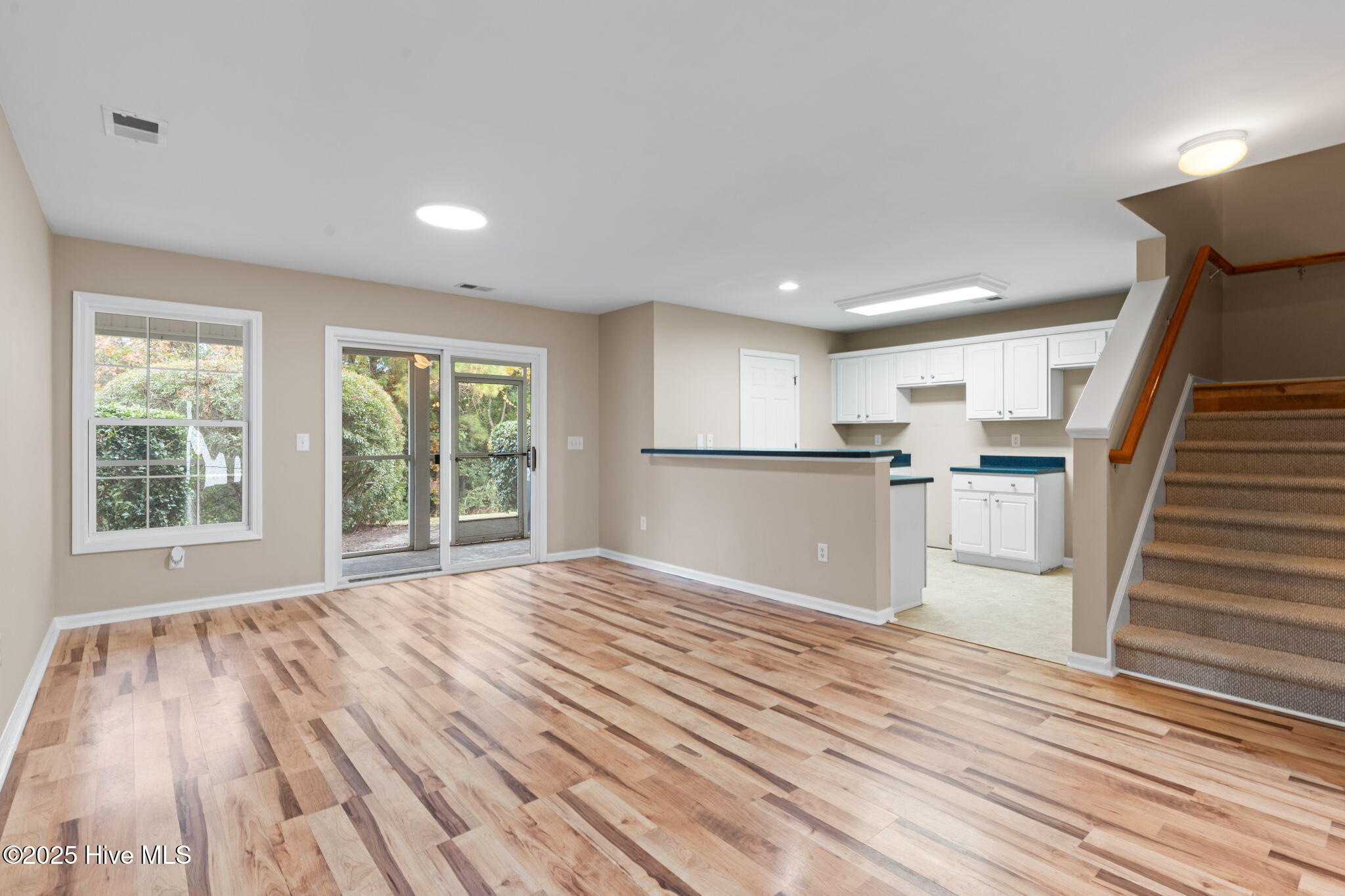 100542570 | Photo 19