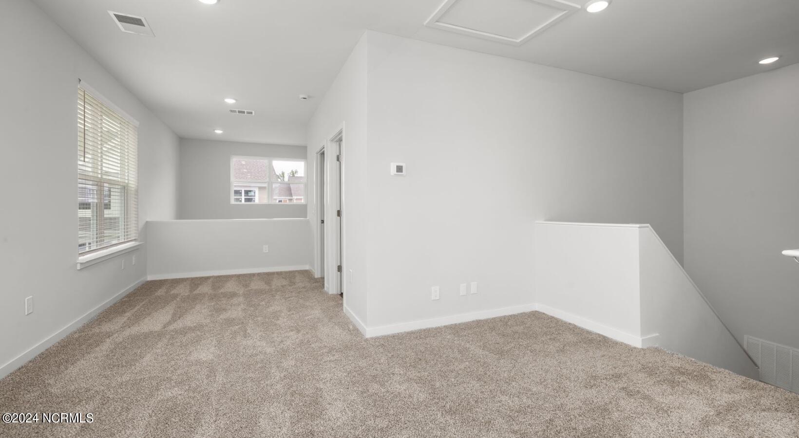 100543623 | Photo 13