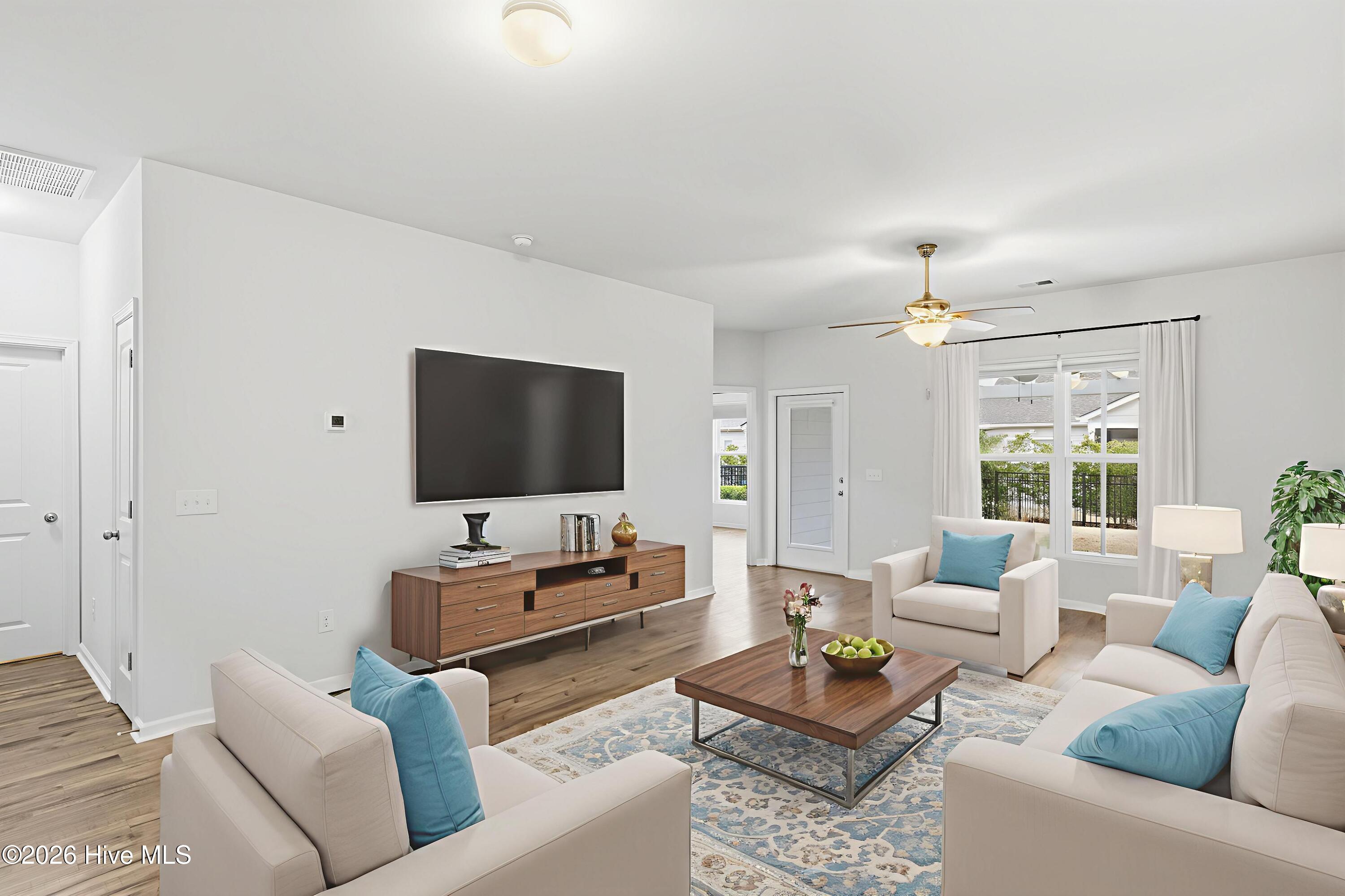 100553479 | Photo 14