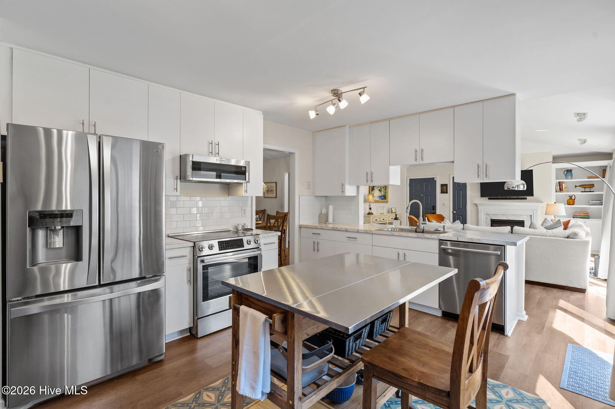 100564364 | Photo 20