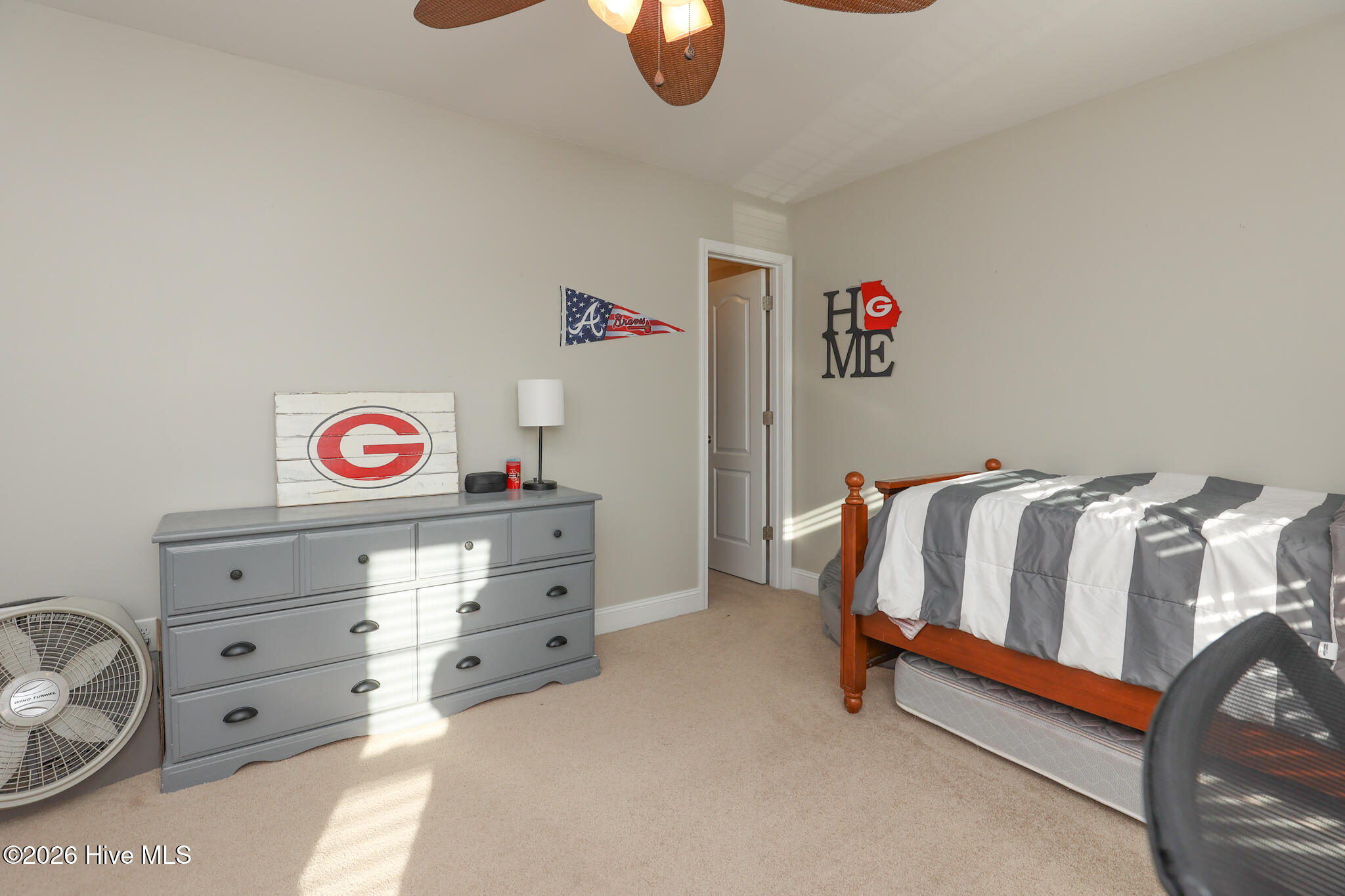 100559390 | Photo 33