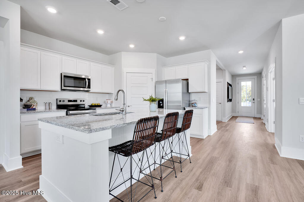 100558015 | Photo 19