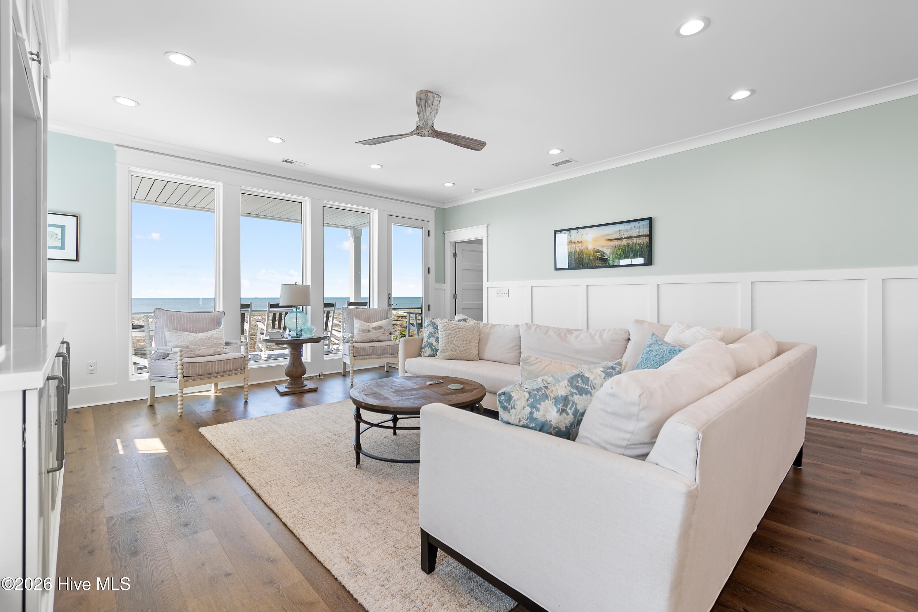 243 Ocean Boulevard W, Holden Beach, NC, 28462