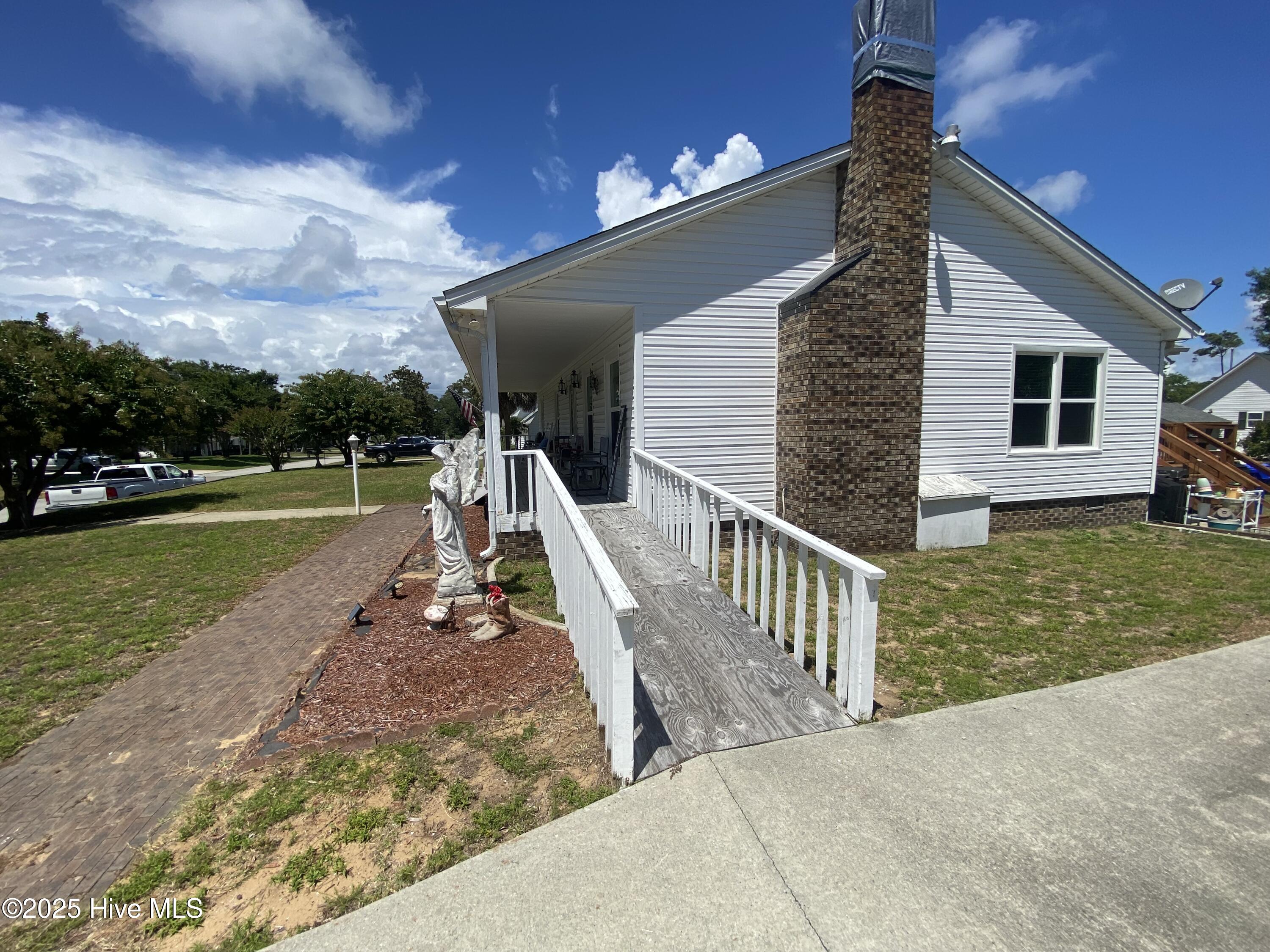 100521634 | Photo 44