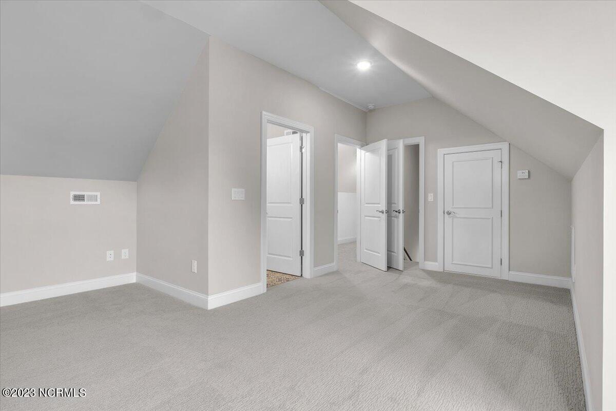 100524155 | Photo 100