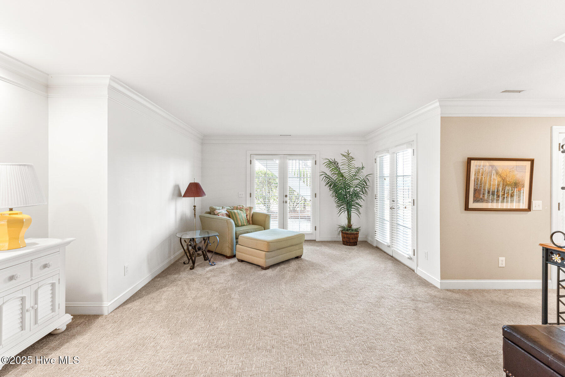 100544952 | Photo 45