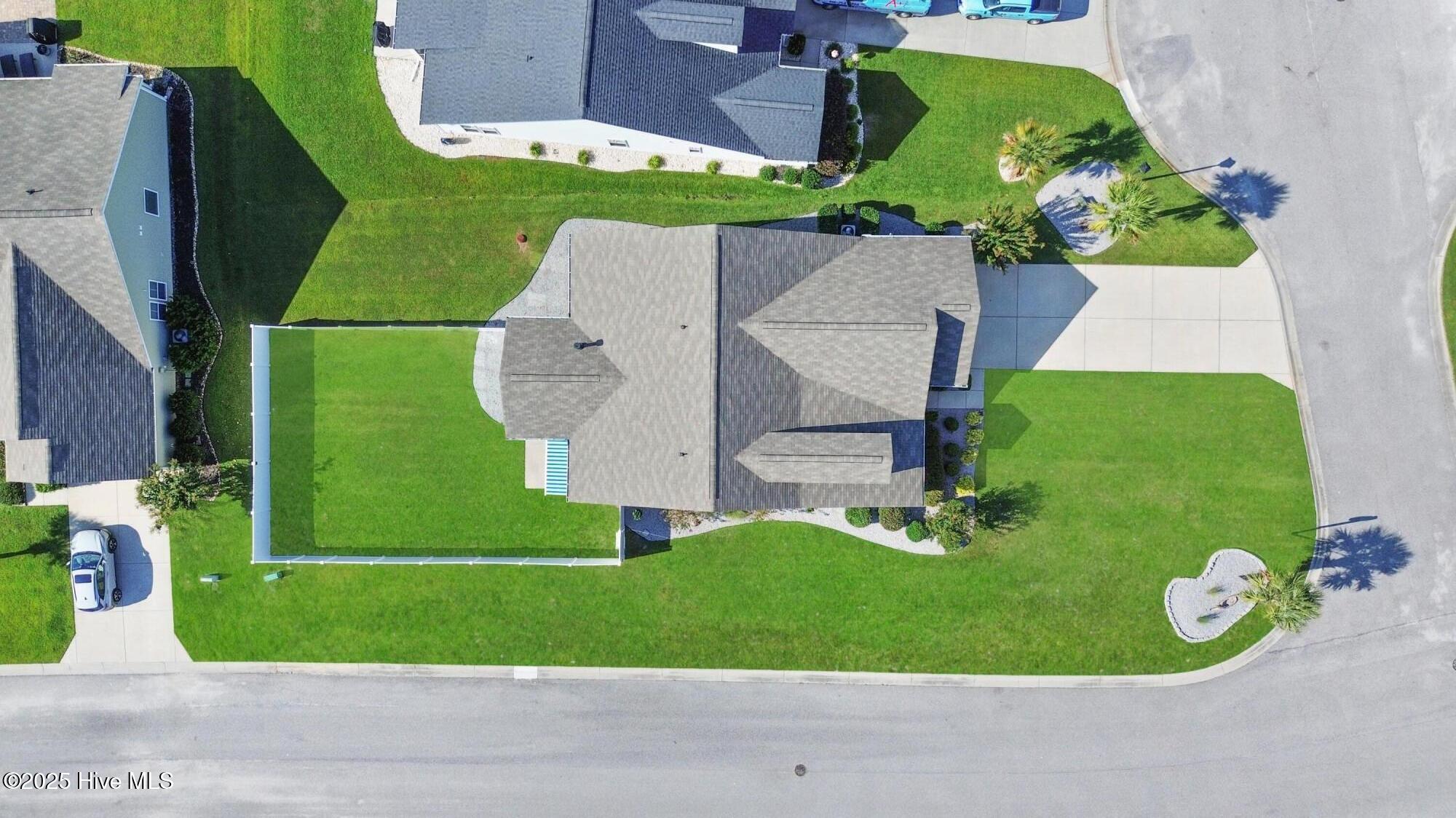 100535031 | Photo 46