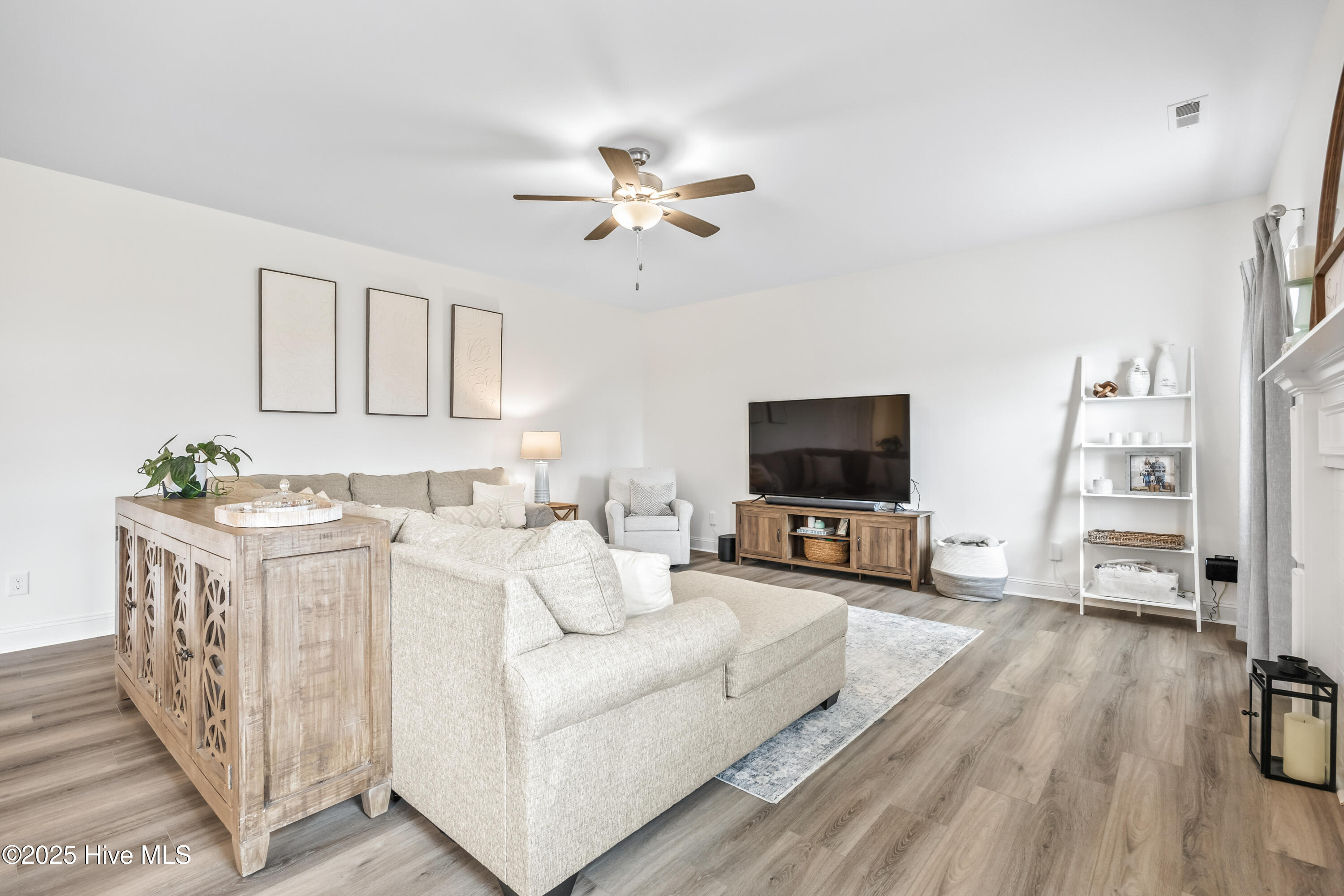 100559714 | Photo 18