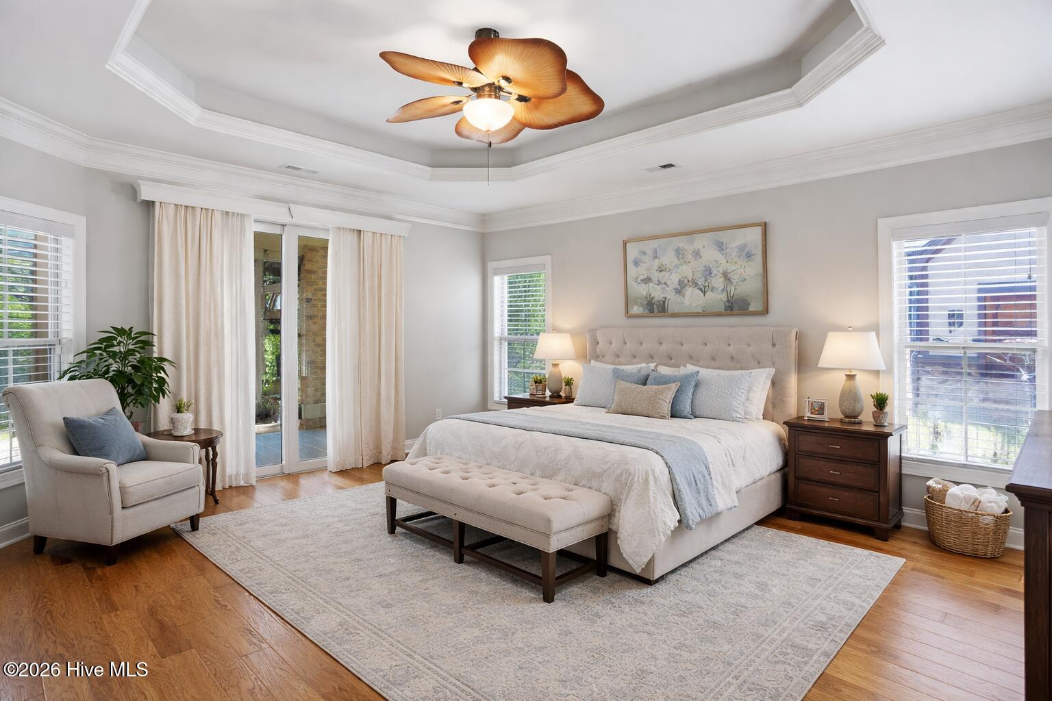 100567048 | Photo 18