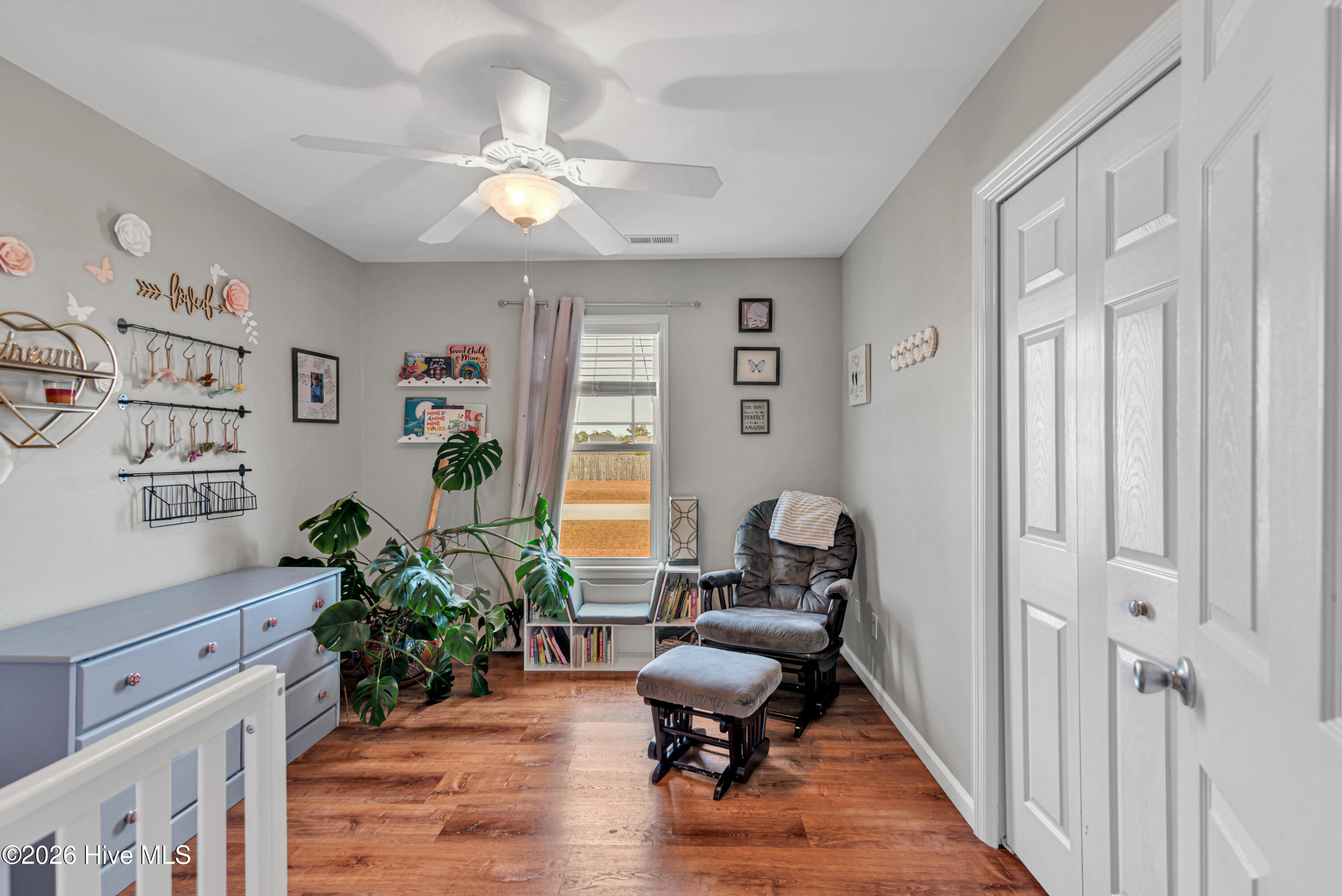 100558524 | Photo 24