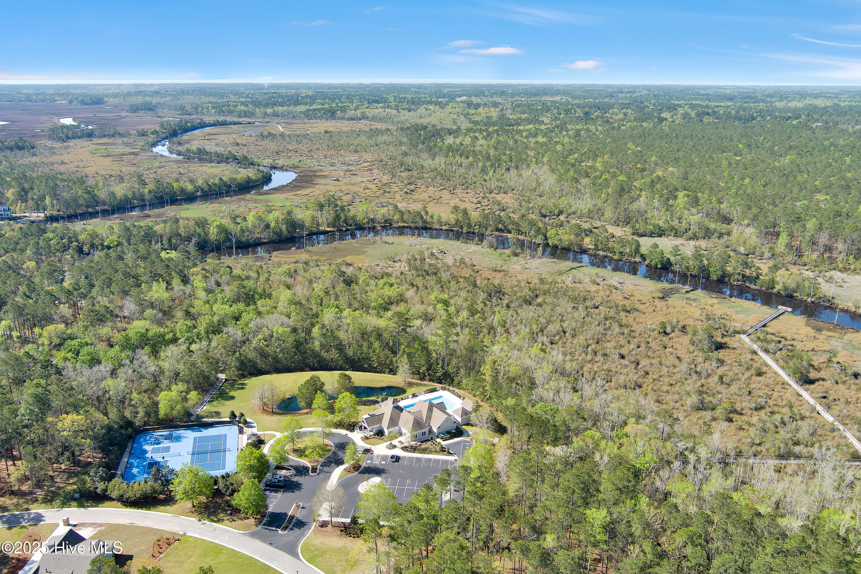 100508113 | Photo 48