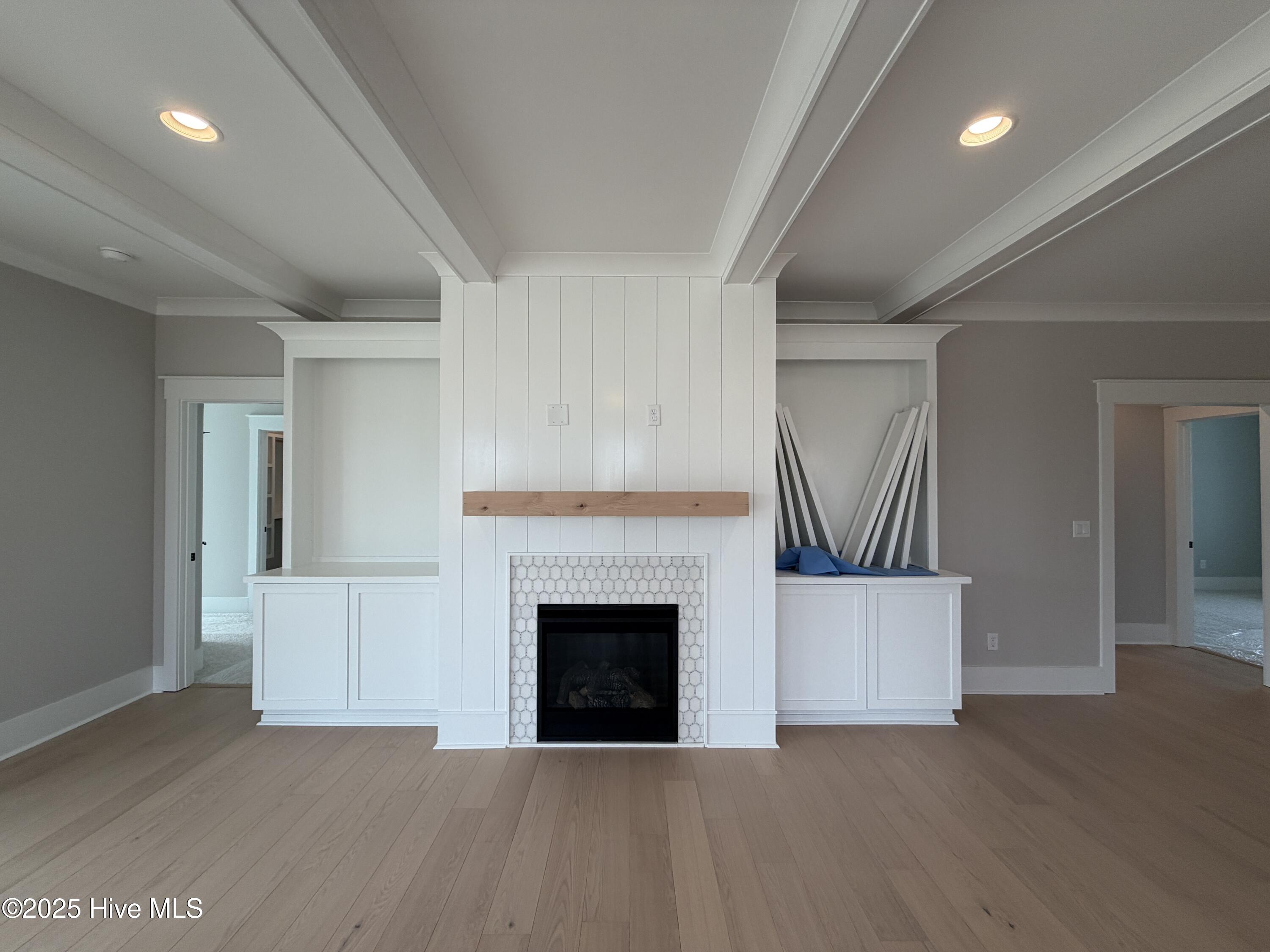 100531955 | Photo 22