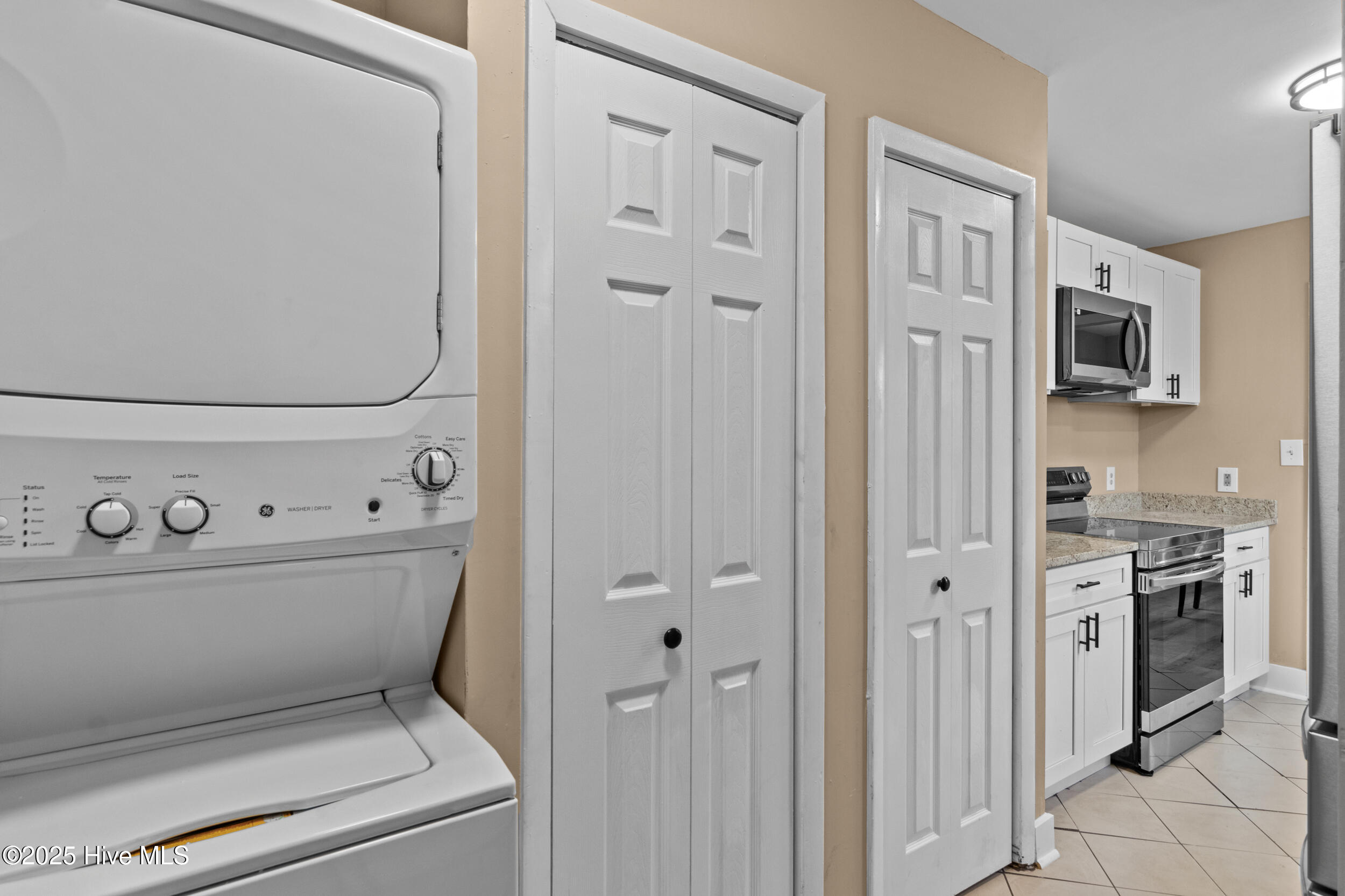 100504215 | Photo 20