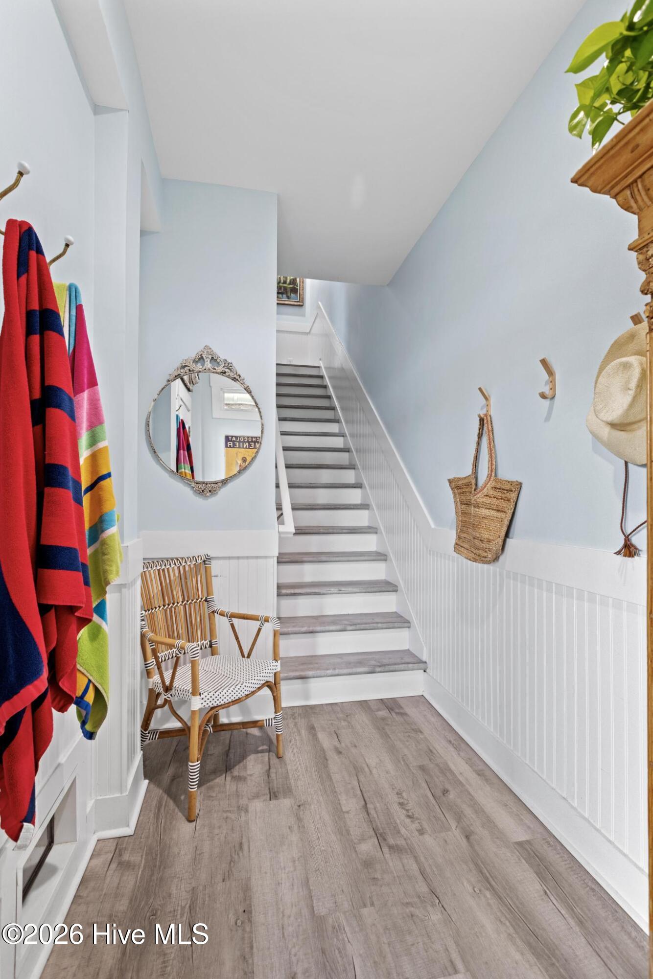 100562400 | Photo 28