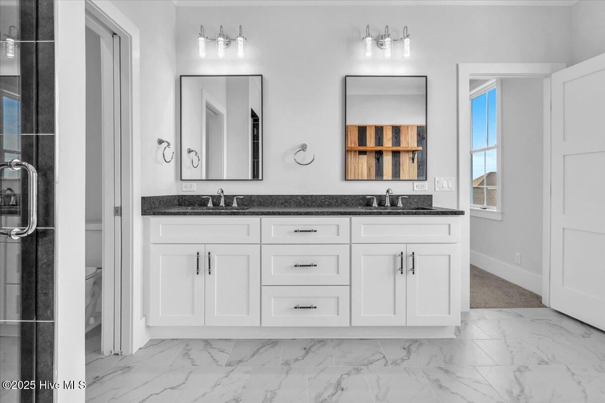 100495724 | Photo 46