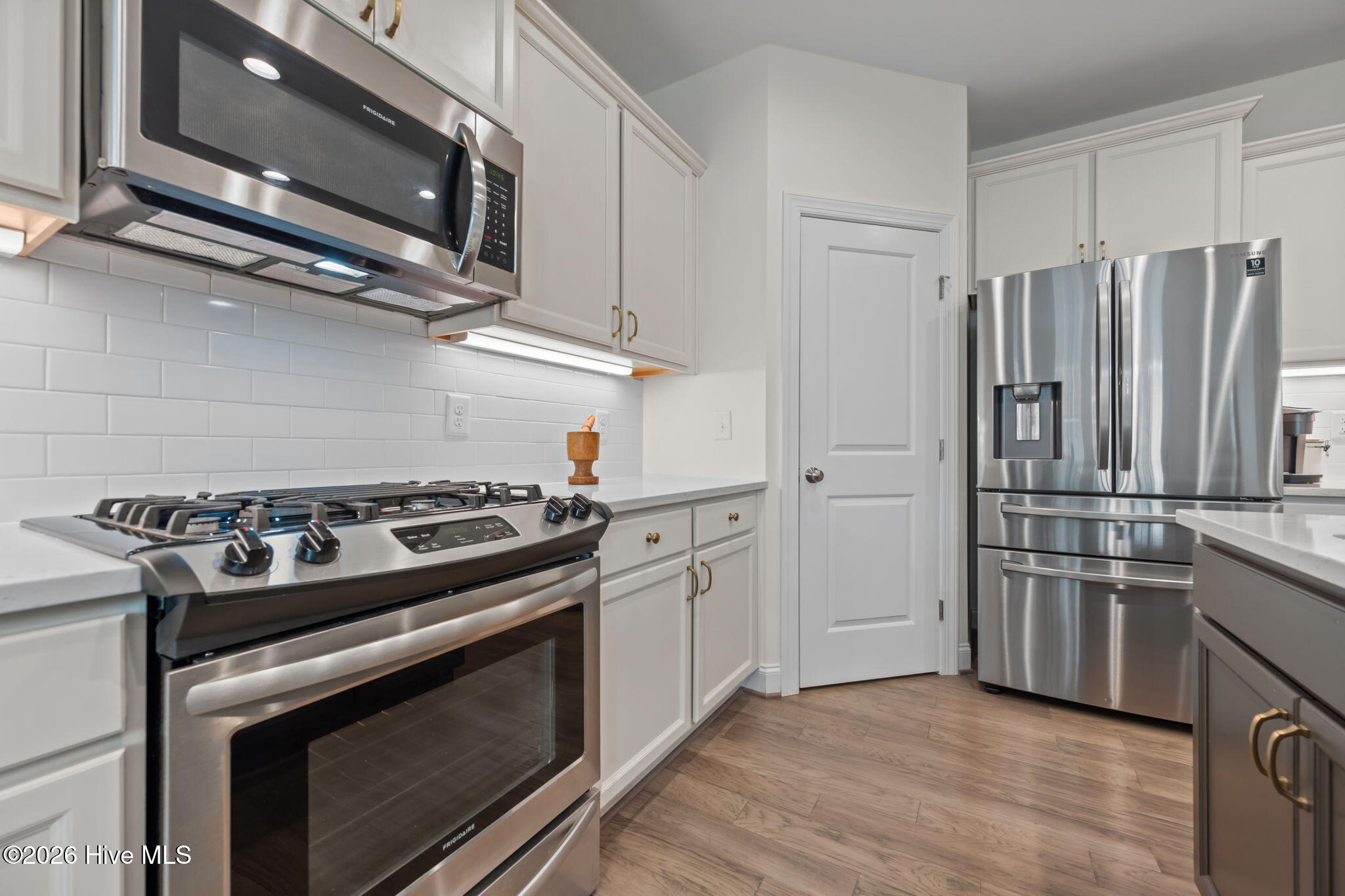 100551093 | Photo 14