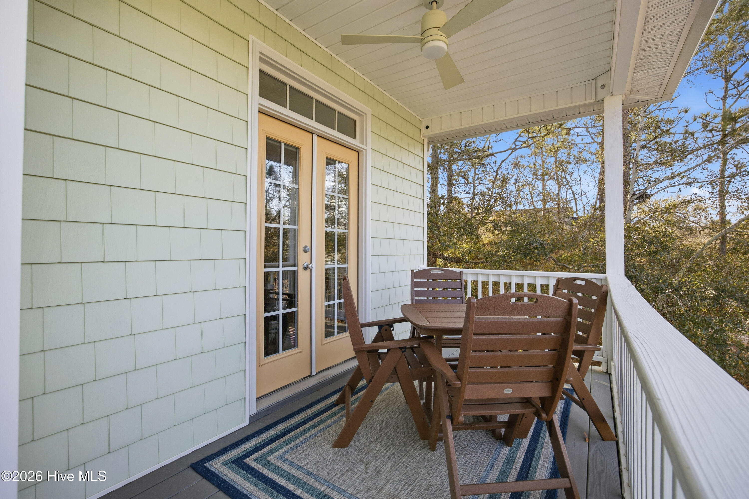 100552701 | Photo 48