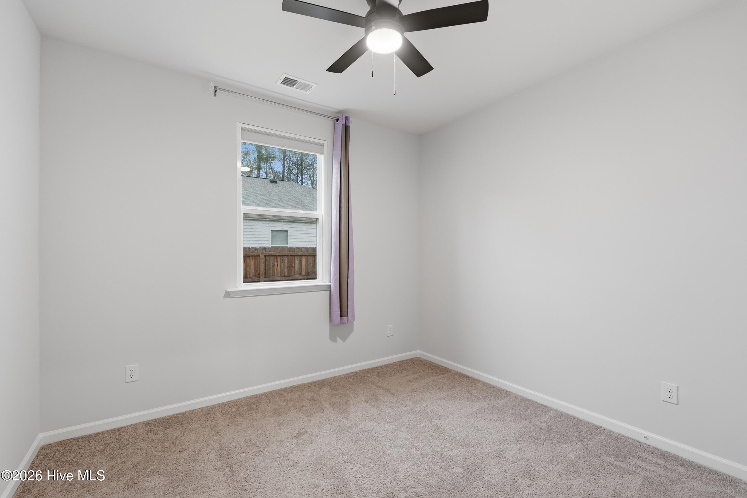 100561033 | Photo 30