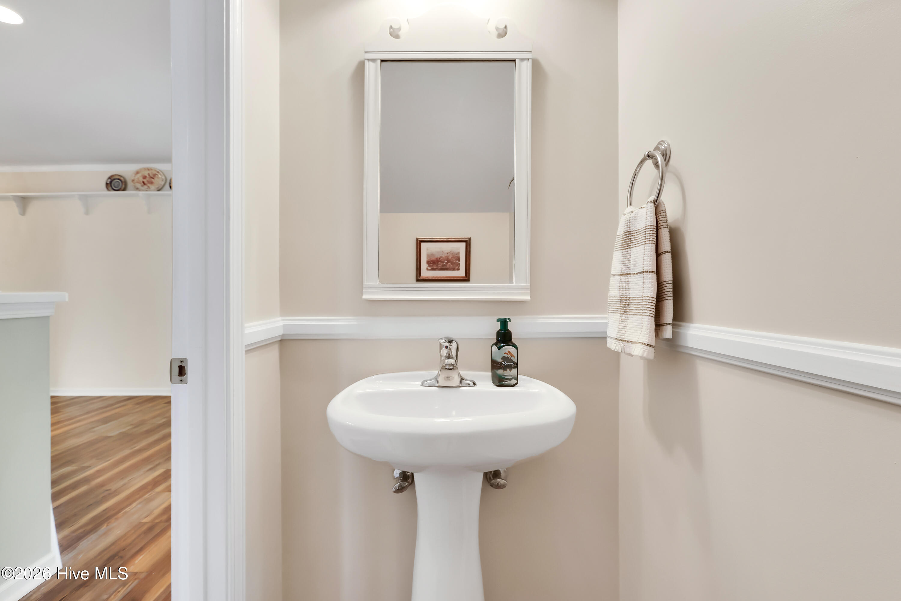 100553691 | Photo 12