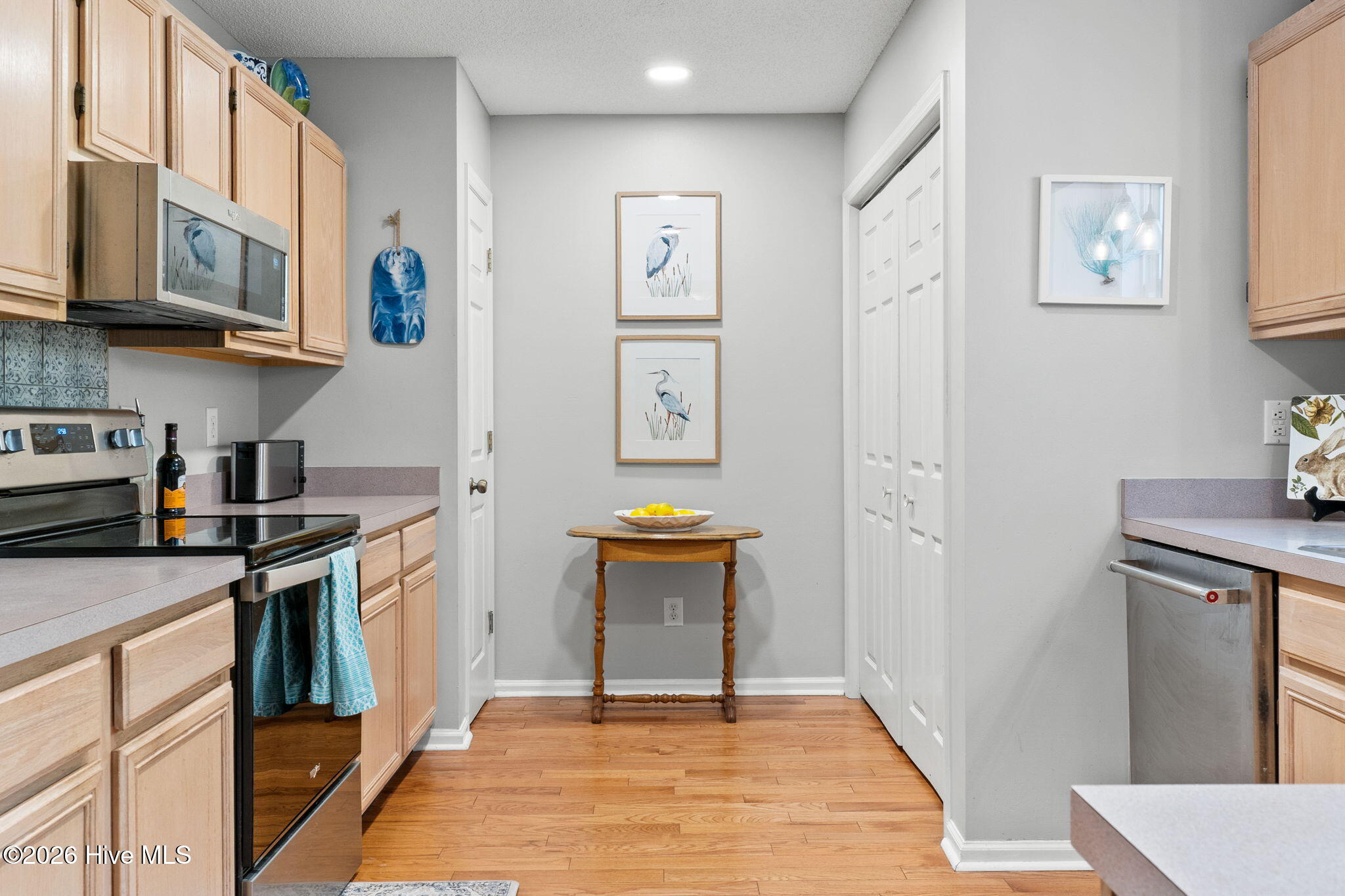 100567524 | Photo 14