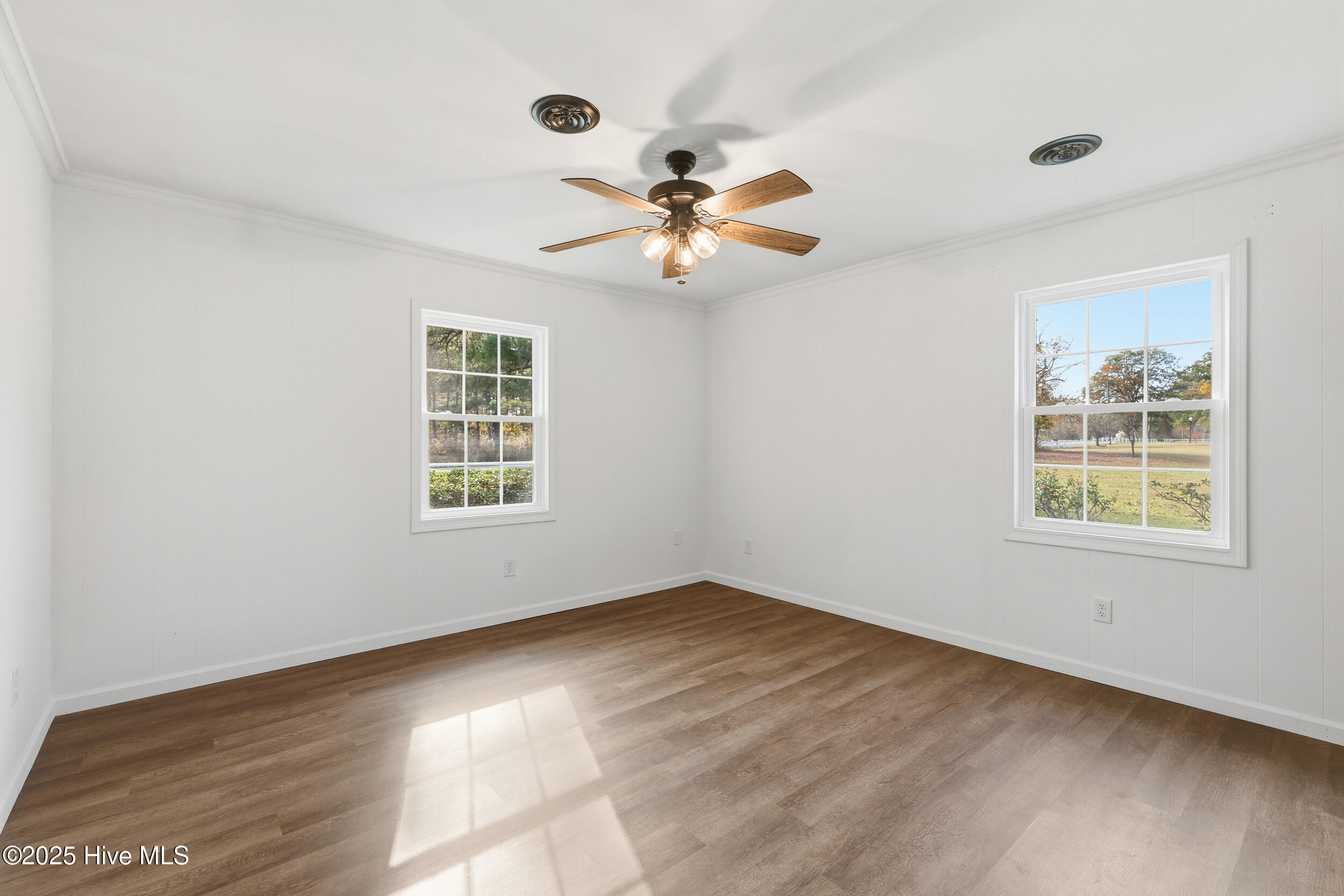 100542966 | Photo 26