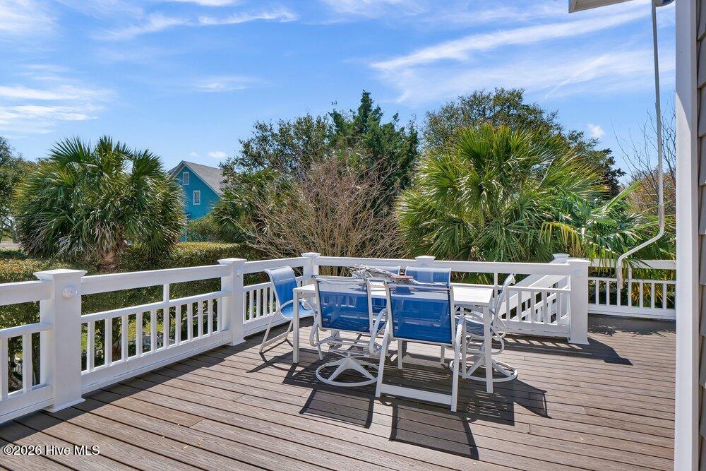 100559715 | Photo 58