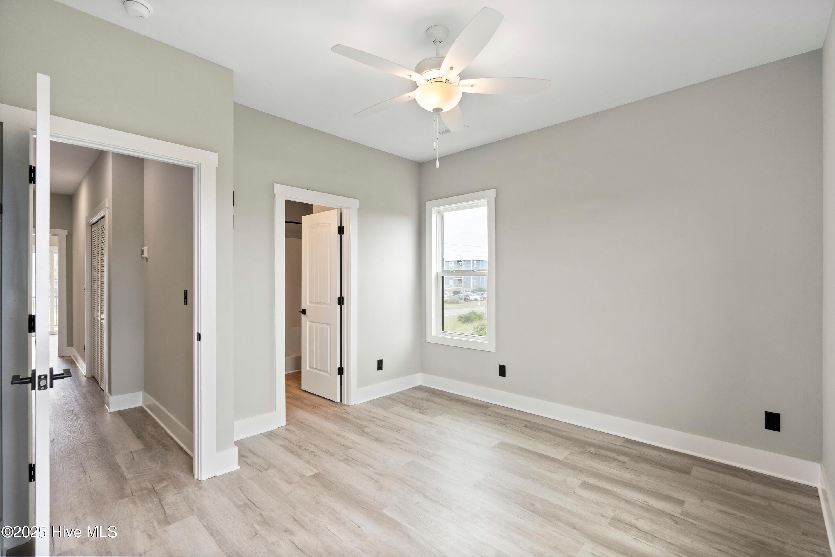 100478473 | Photo 35