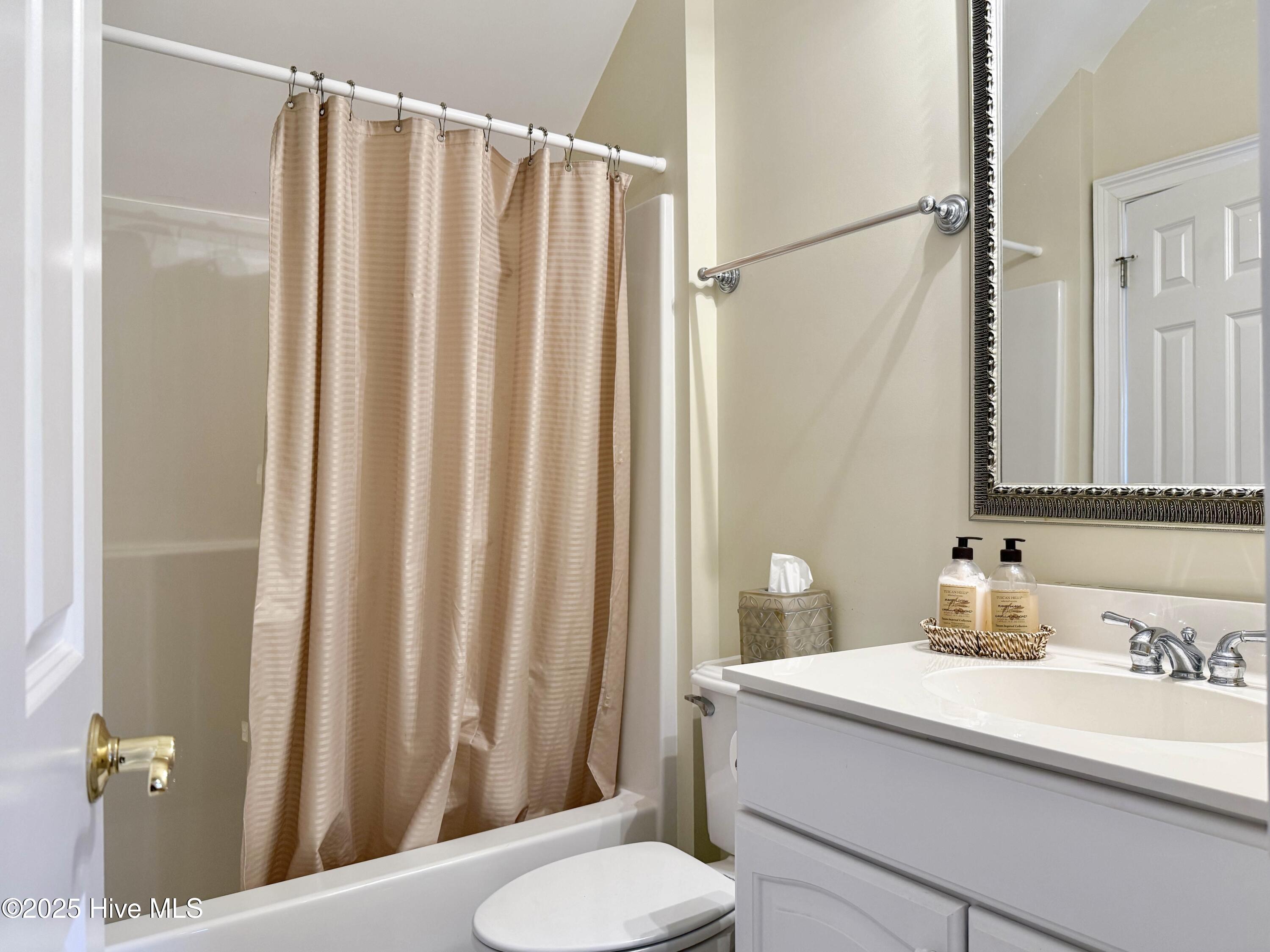 100530340 | Photo 80