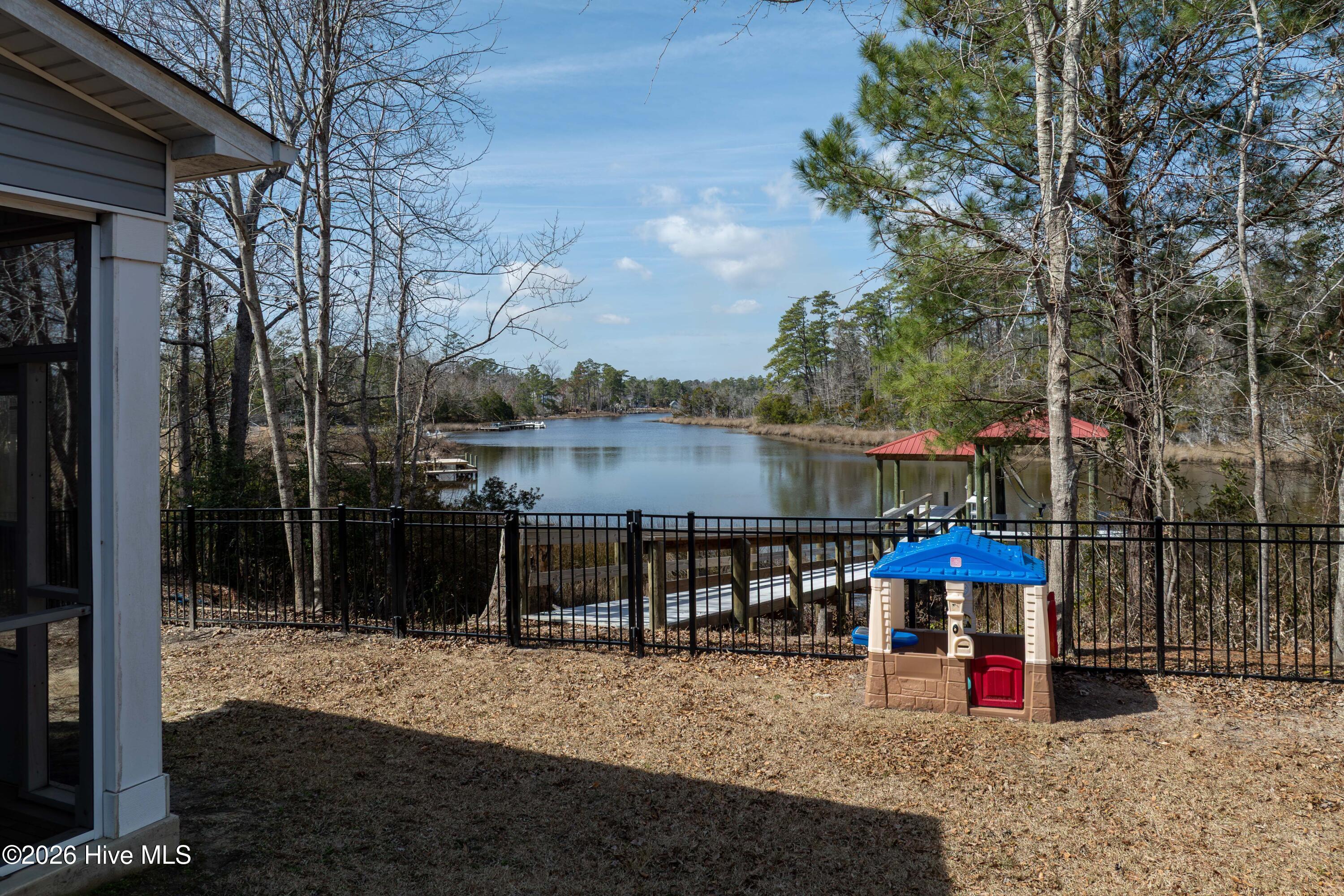 100557107 | Photo 67