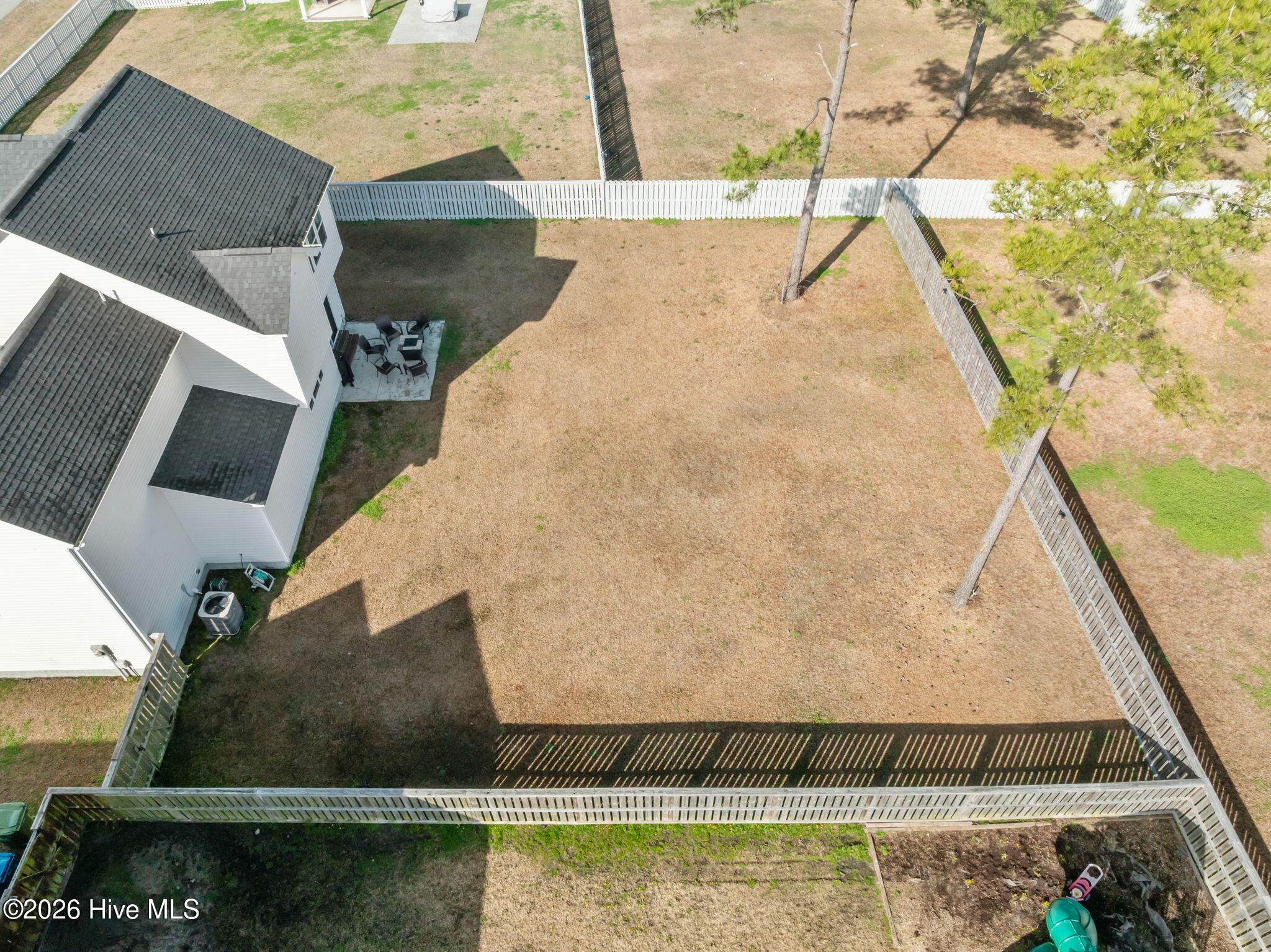 100558417 | Photo 48