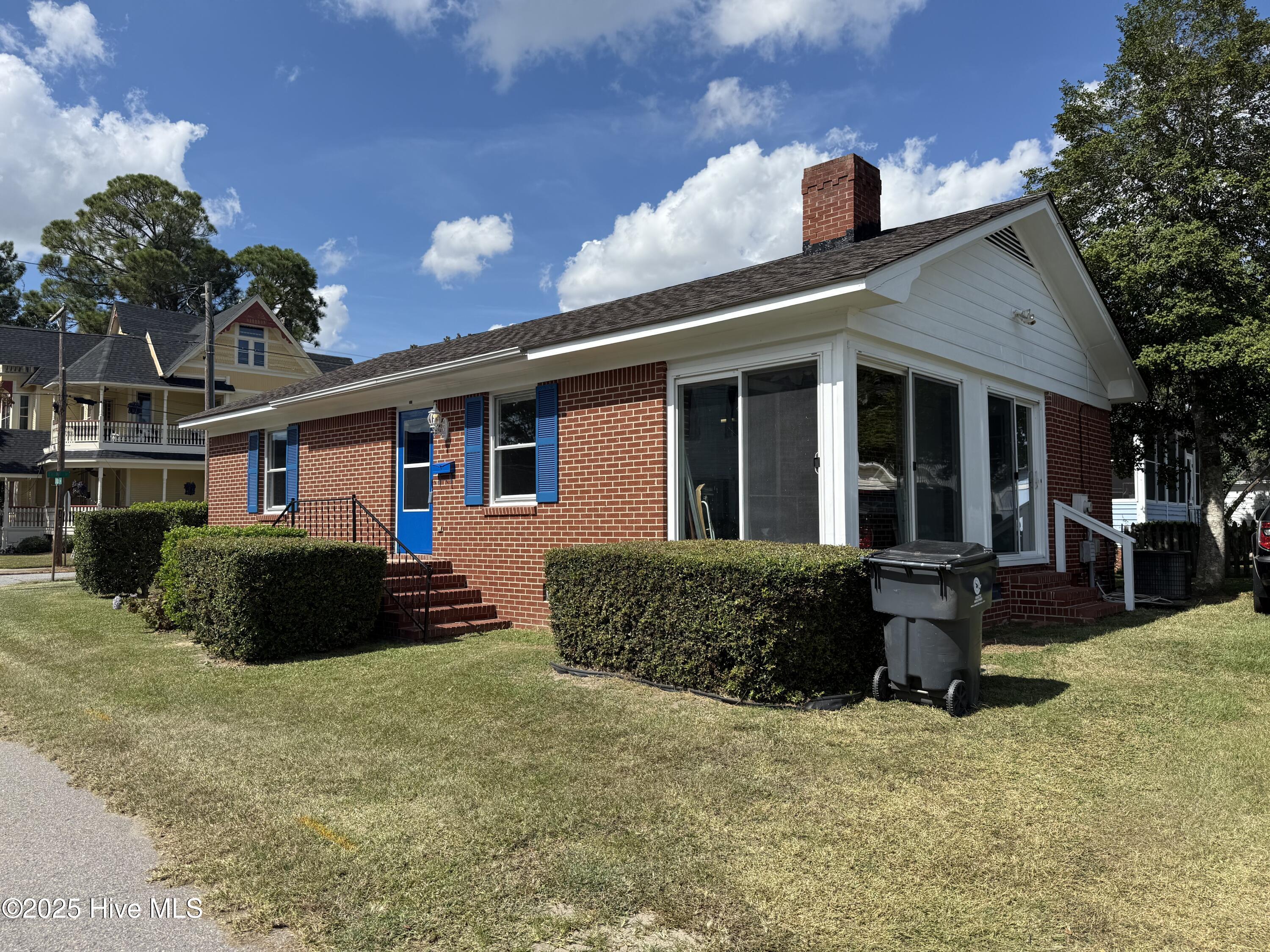 Homes for sale in Hertford, NC | 203 E Grubb St, Hertford, NC 27944 | MLS# 100532763