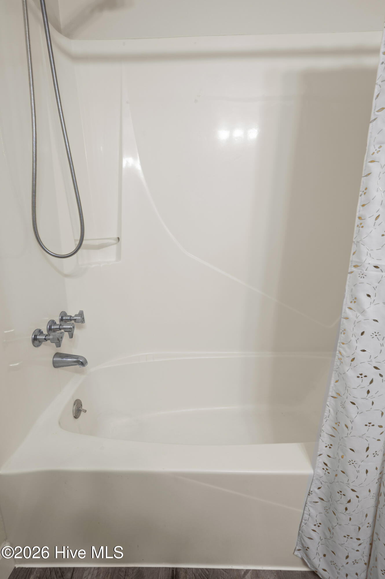 100564670 | Photo 18